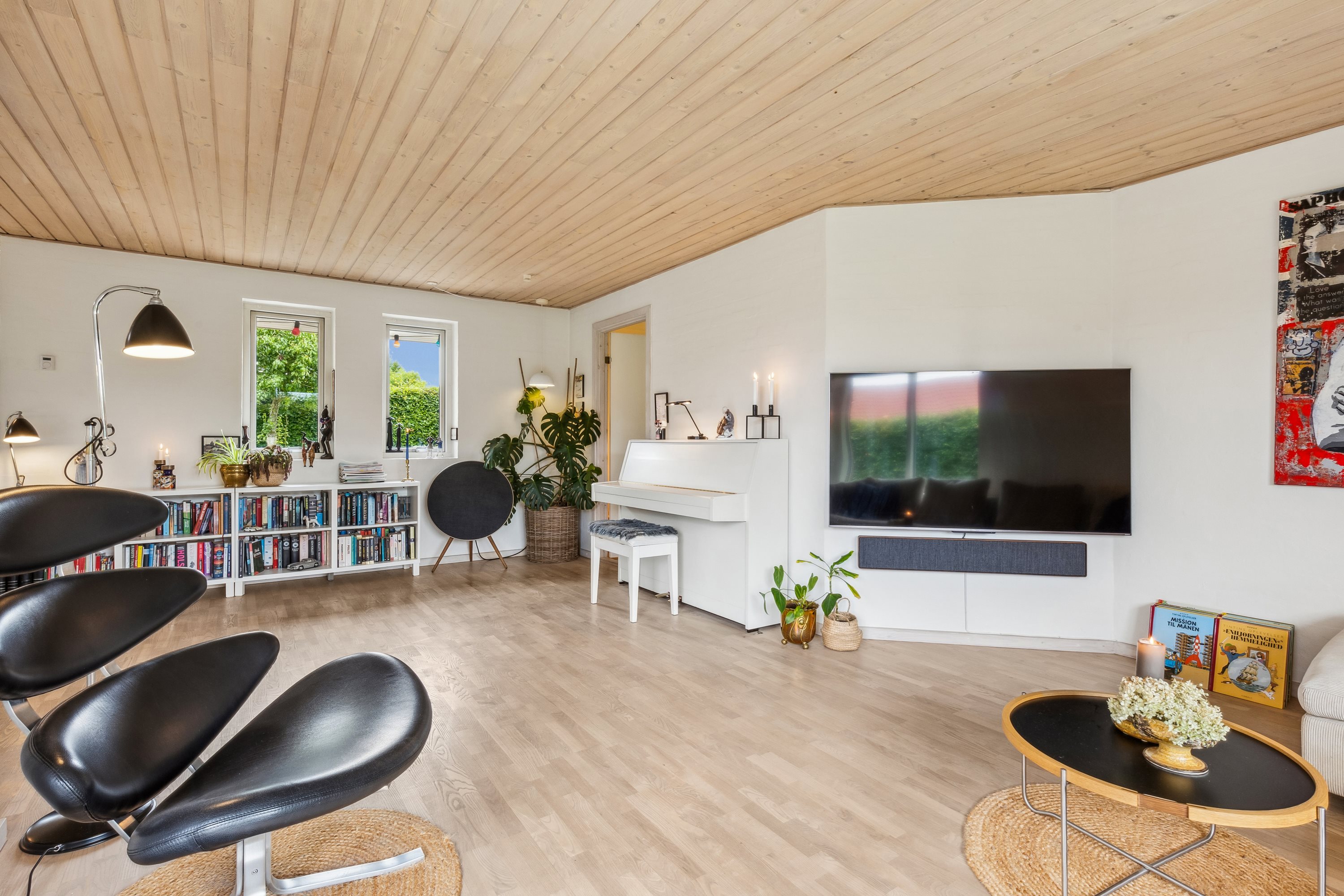 Fremhævet stue billede i fuldskærmstilstand. Billede af Vesterhegnet 76, 4600 Køge