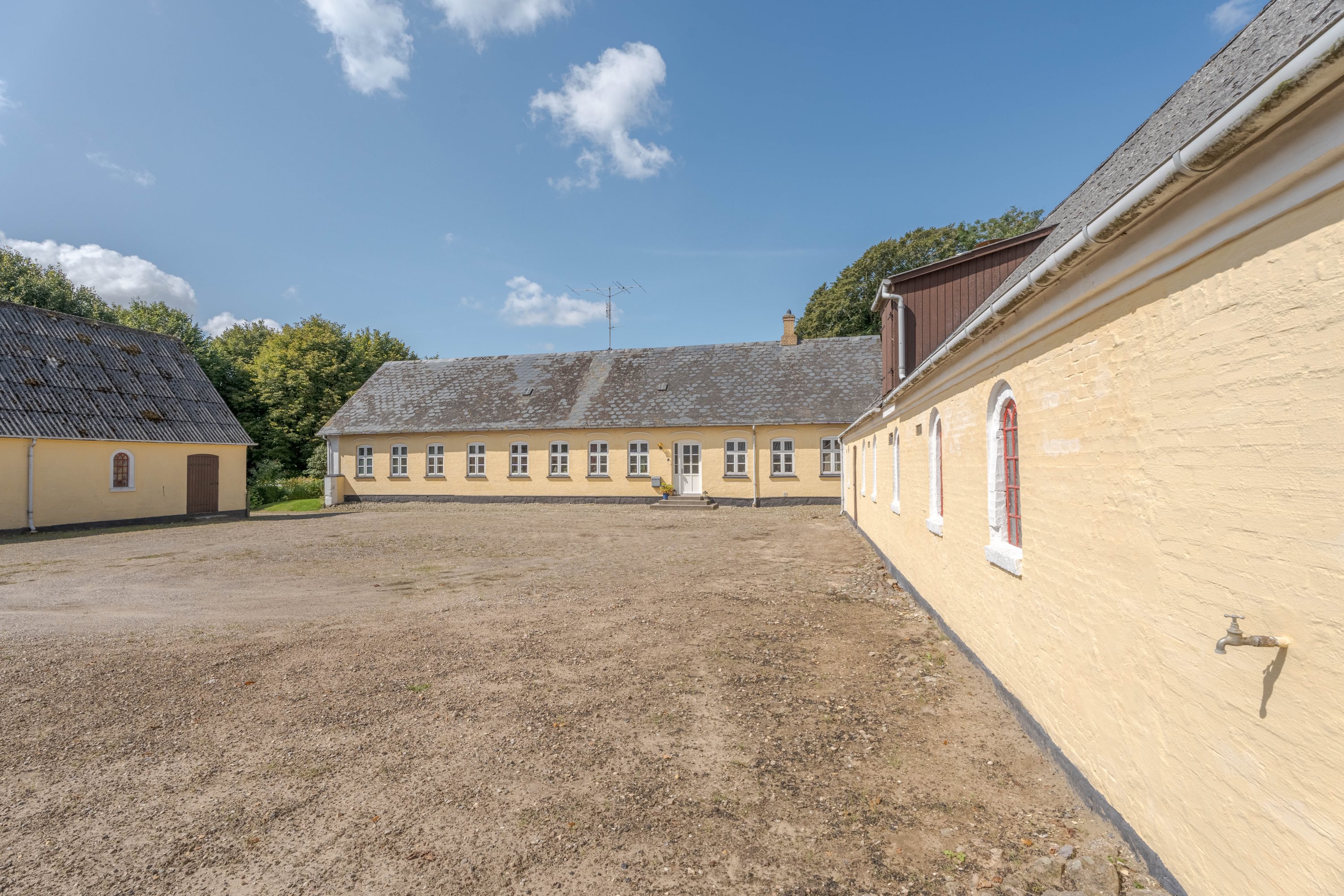 Fremhævet  billede i fuldskærmstilstand. Billede af Langgade 74, Flemløse, 5620 Glamsbjerg