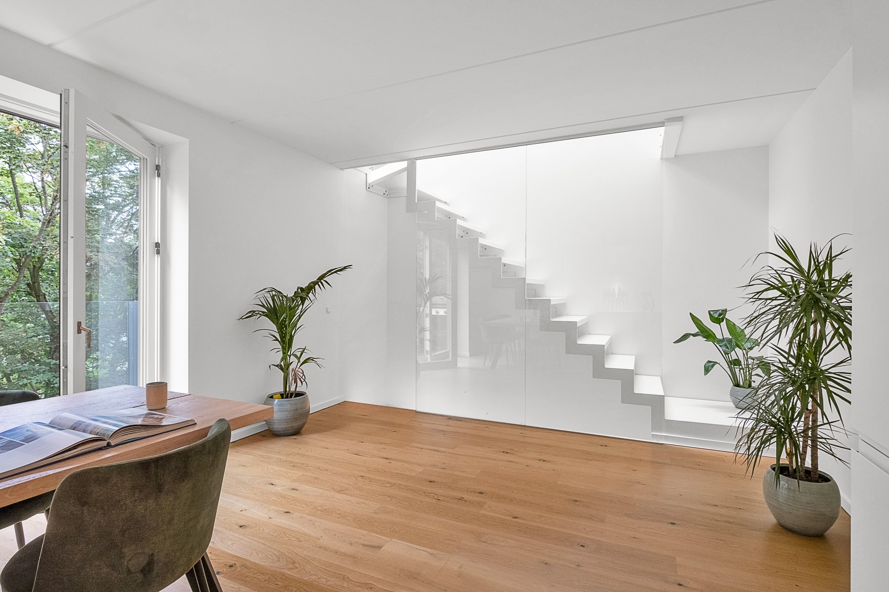 Fremhævet andet billede i fuldskærmstilstand. Billede af Hallssti 7, 1. th., 8000 Aarhus C