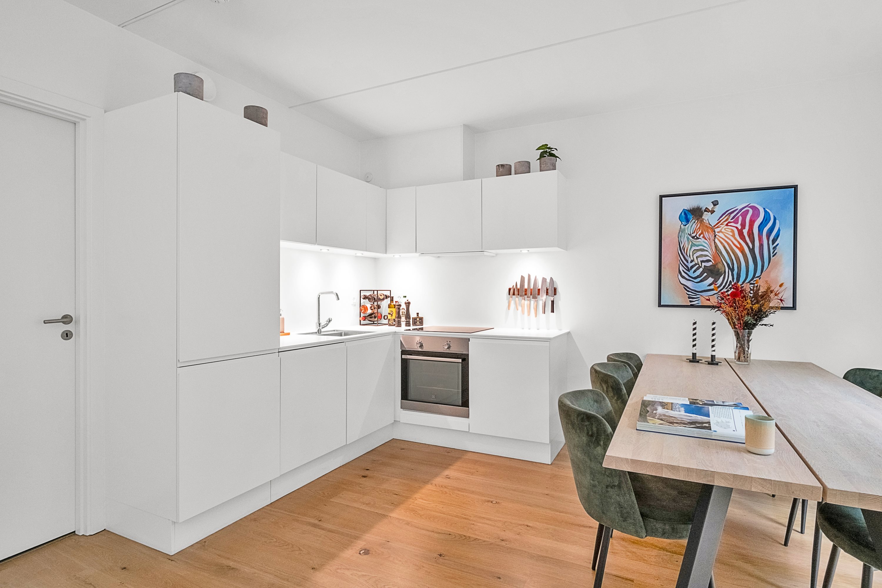 Miniaturebillede 2: køkken alrum. Billede af Hallssti 7, 1. th., 8000 Aarhus C