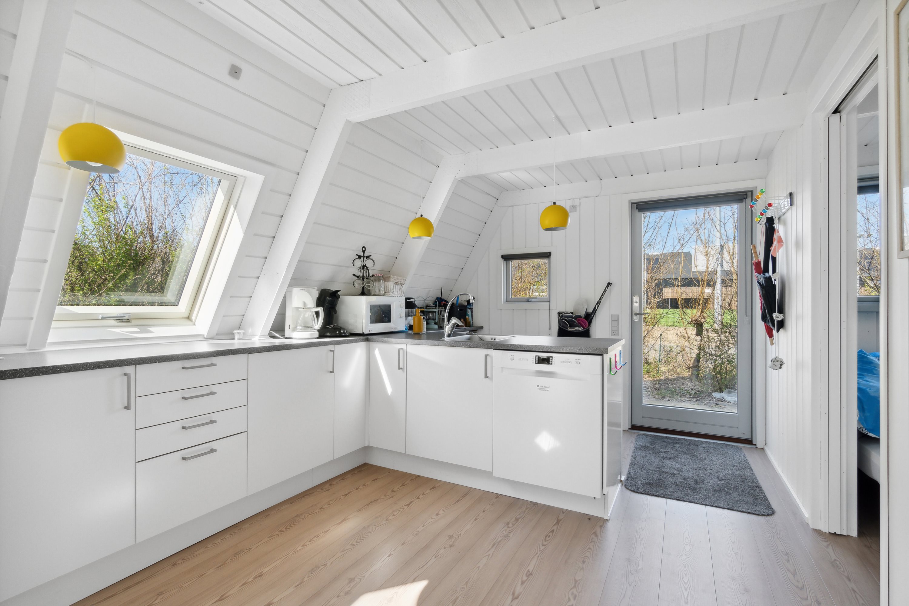 Fremhævet køkken billede i fuldskærmstilstand. Billede af Golfsvinget 145, Gatten, 9640 Farsø