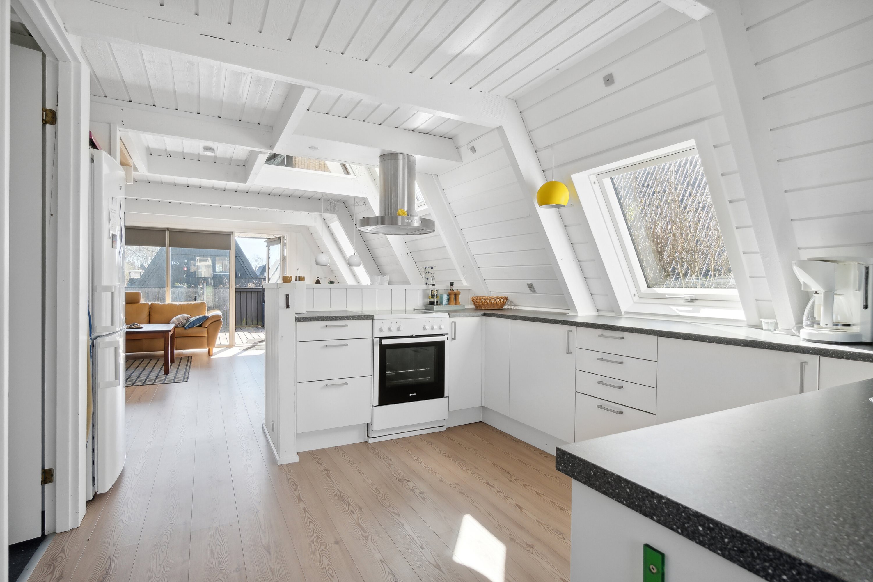 Fremhævet køkken billede i fuldskærmstilstand. Billede af Golfsvinget 145, Gatten, 9640 Farsø