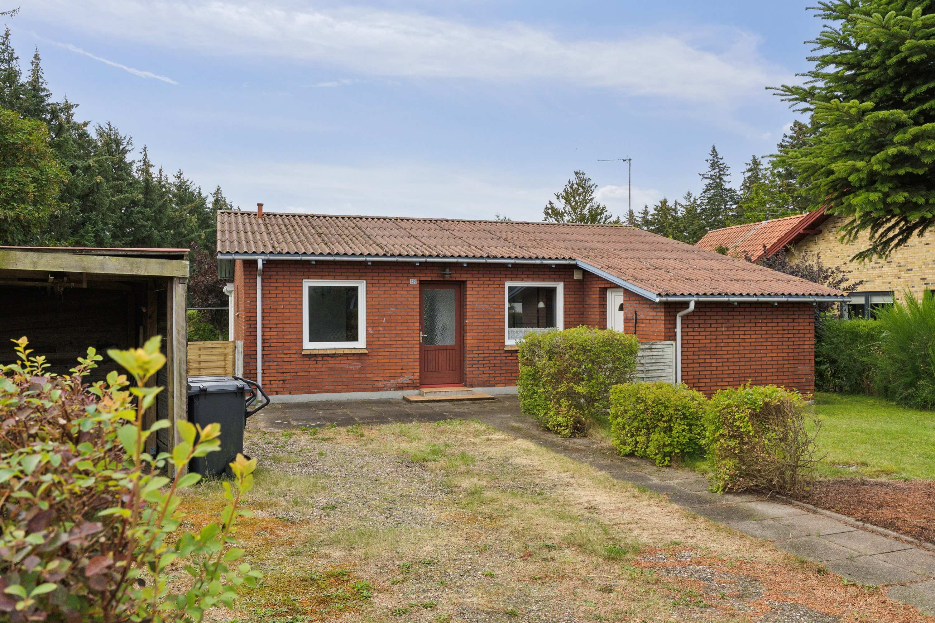 Fremhævet set fra haven billede i fuldskærmstilstand. Billede af Buen 29, 9881 Bindslev