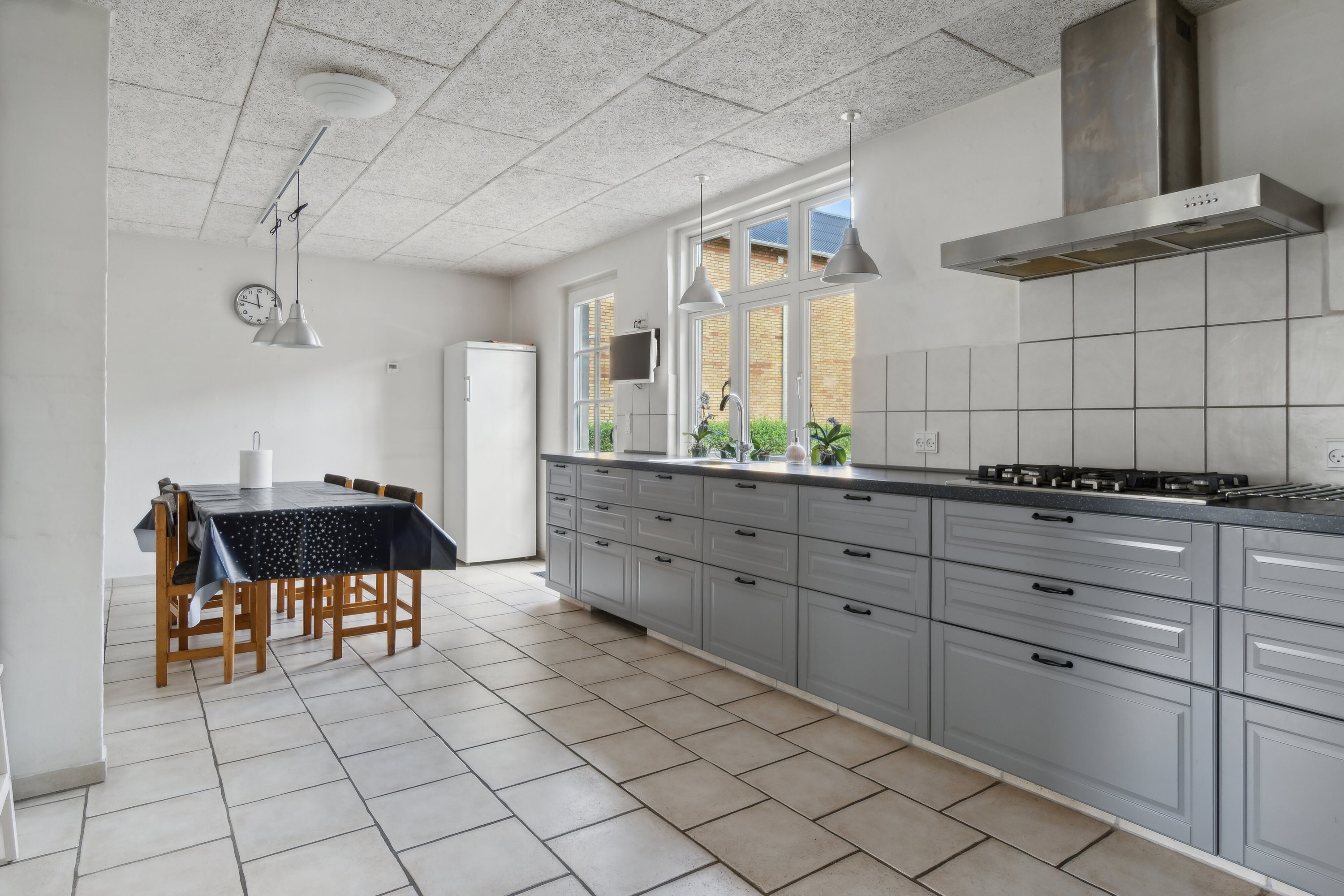 Fremhævet køkken billede i fuldskærmstilstand. Billede af Østerågade 23, Nr Broby, 5672 Broby