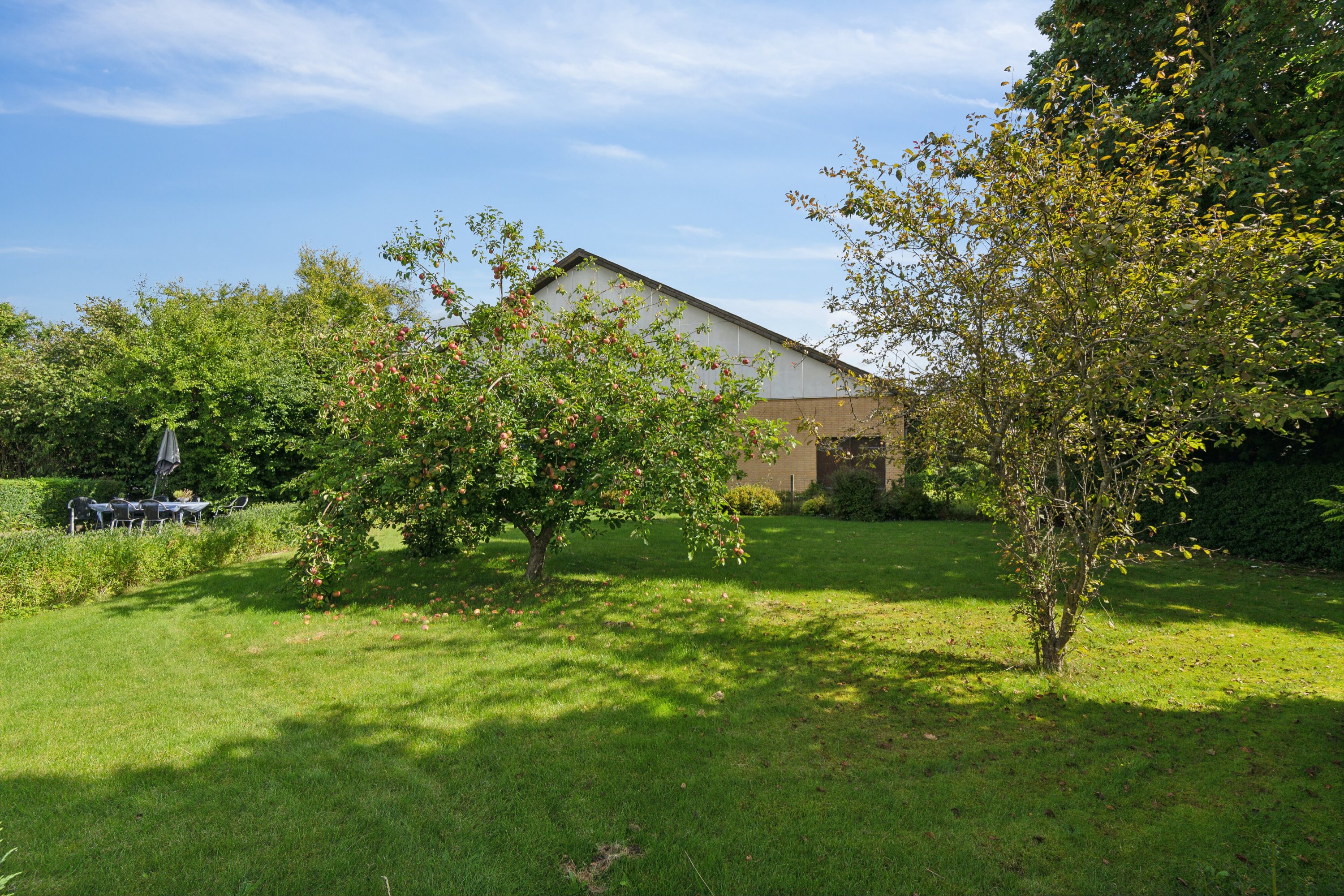 Fremhævet set fra haven billede i fuldskærmstilstand. Billede af Østerågade 23, Nr Broby, 5672 Broby