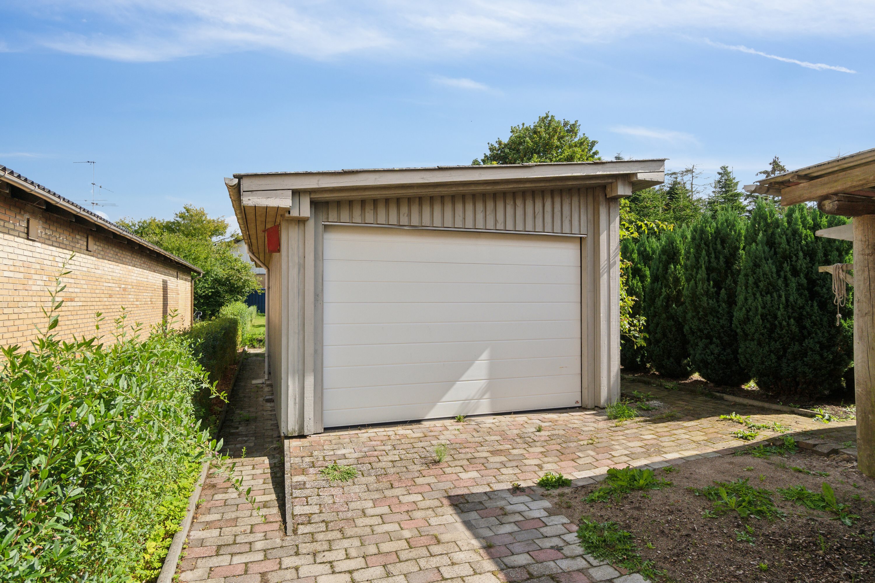 Fremhævet set fra vejen billede i fuldskærmstilstand. Billede af Østerågade 23, Nr Broby, 5672 Broby