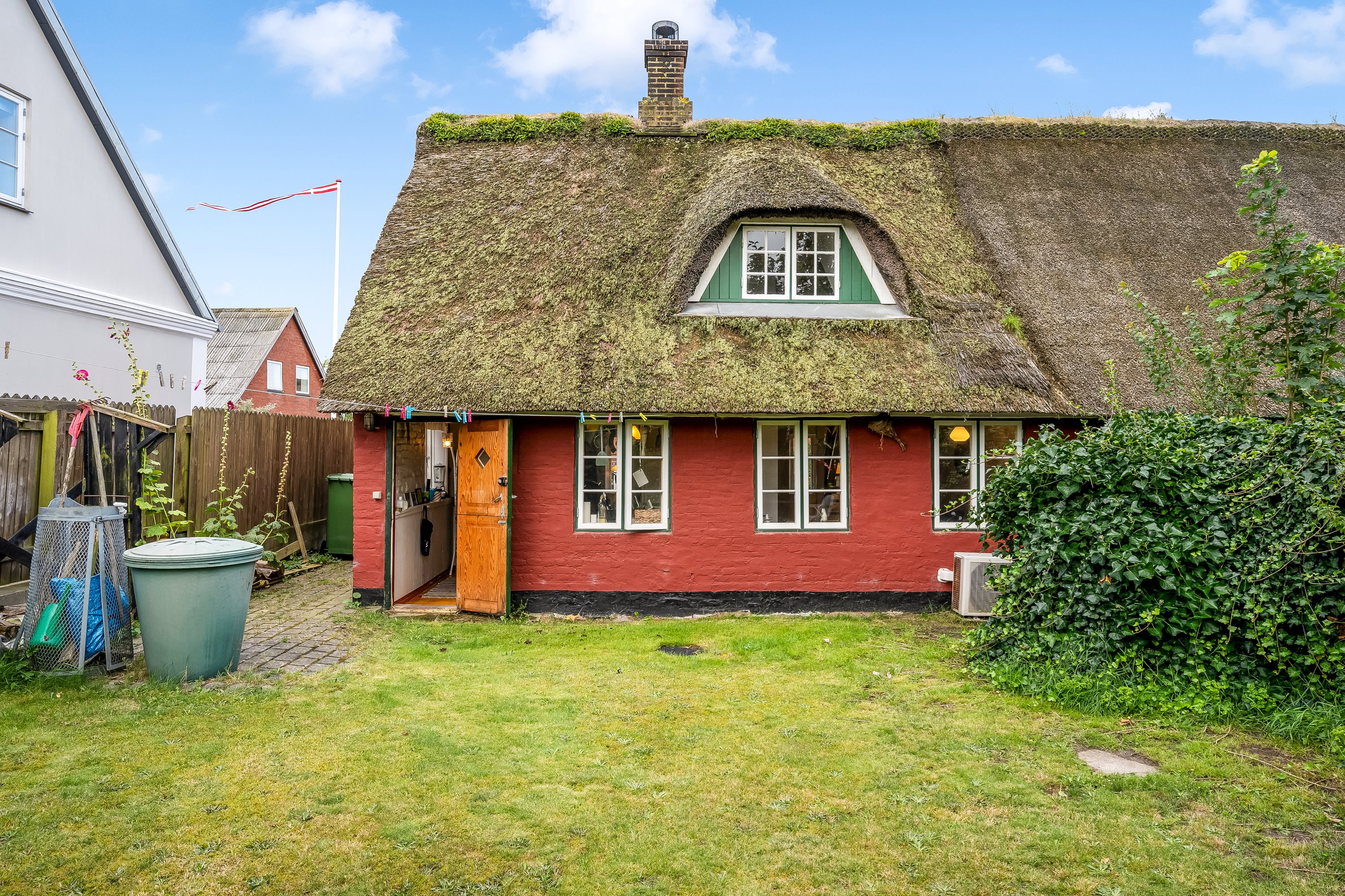 Miniaturebillede 2: udendørs. Billede af Lodsvej 7, Nordby, 6720 Fanø