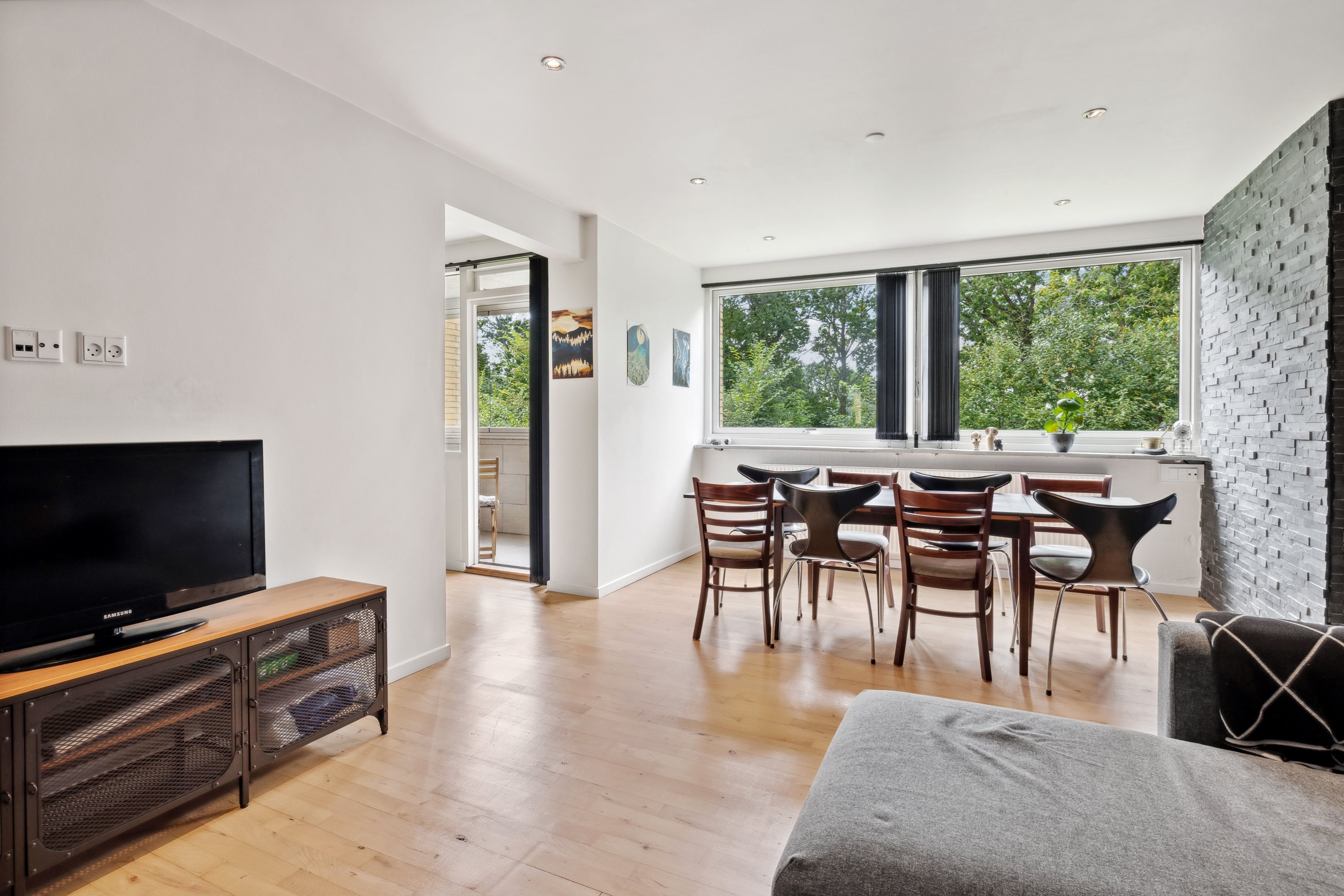 Fremhævet stue billede i fuldskærmstilstand. Billede af Pebermyntevej 49, 1. tv., 8800 Viborg