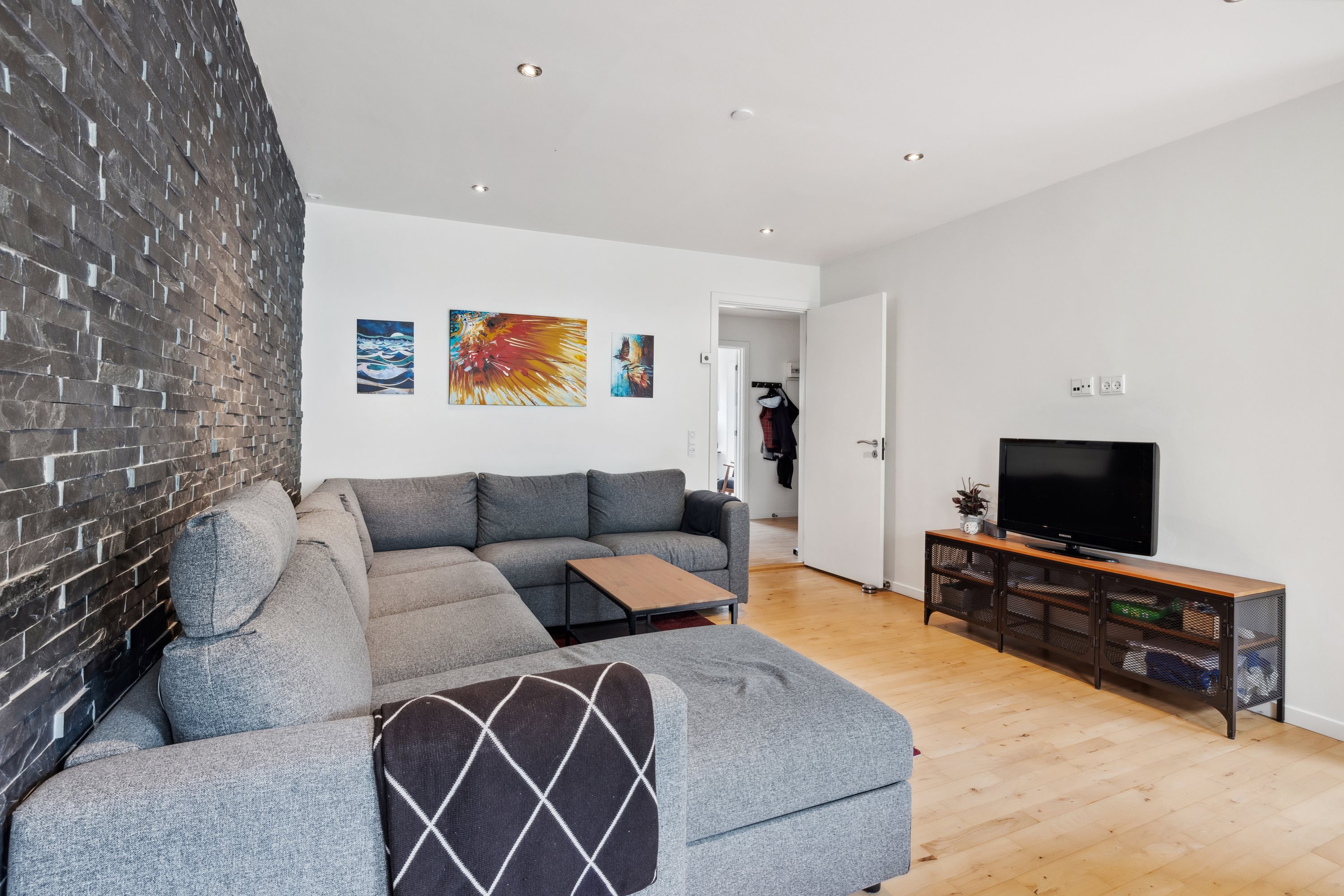 Fremhævet stue billede i fuldskærmstilstand. Billede af Pebermyntevej 49, 1. tv., 8800 Viborg