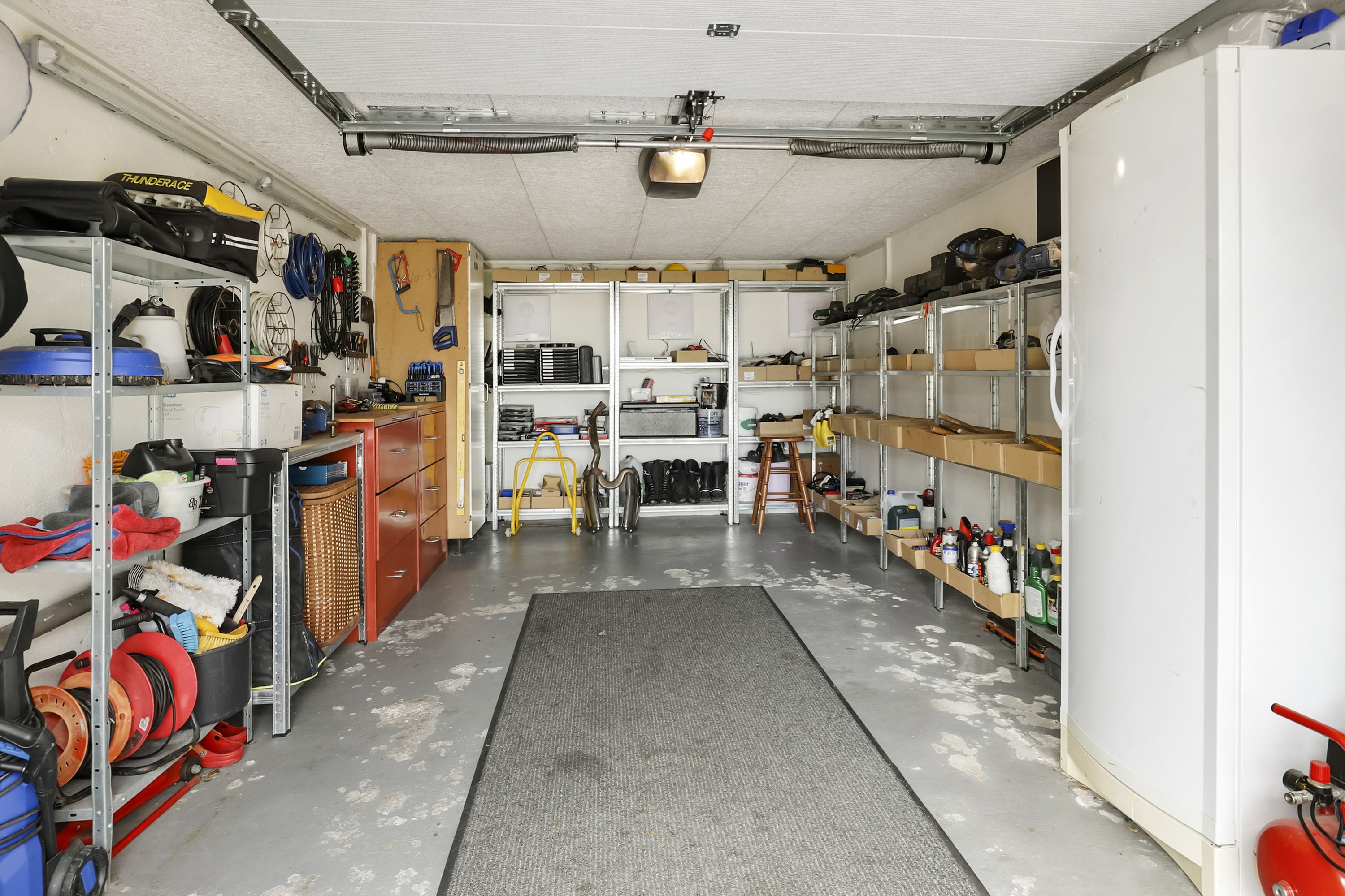 Fremhævet garage billede i fuldskærmstilstand. Billede af Høgevej 13, 9640 Farsø