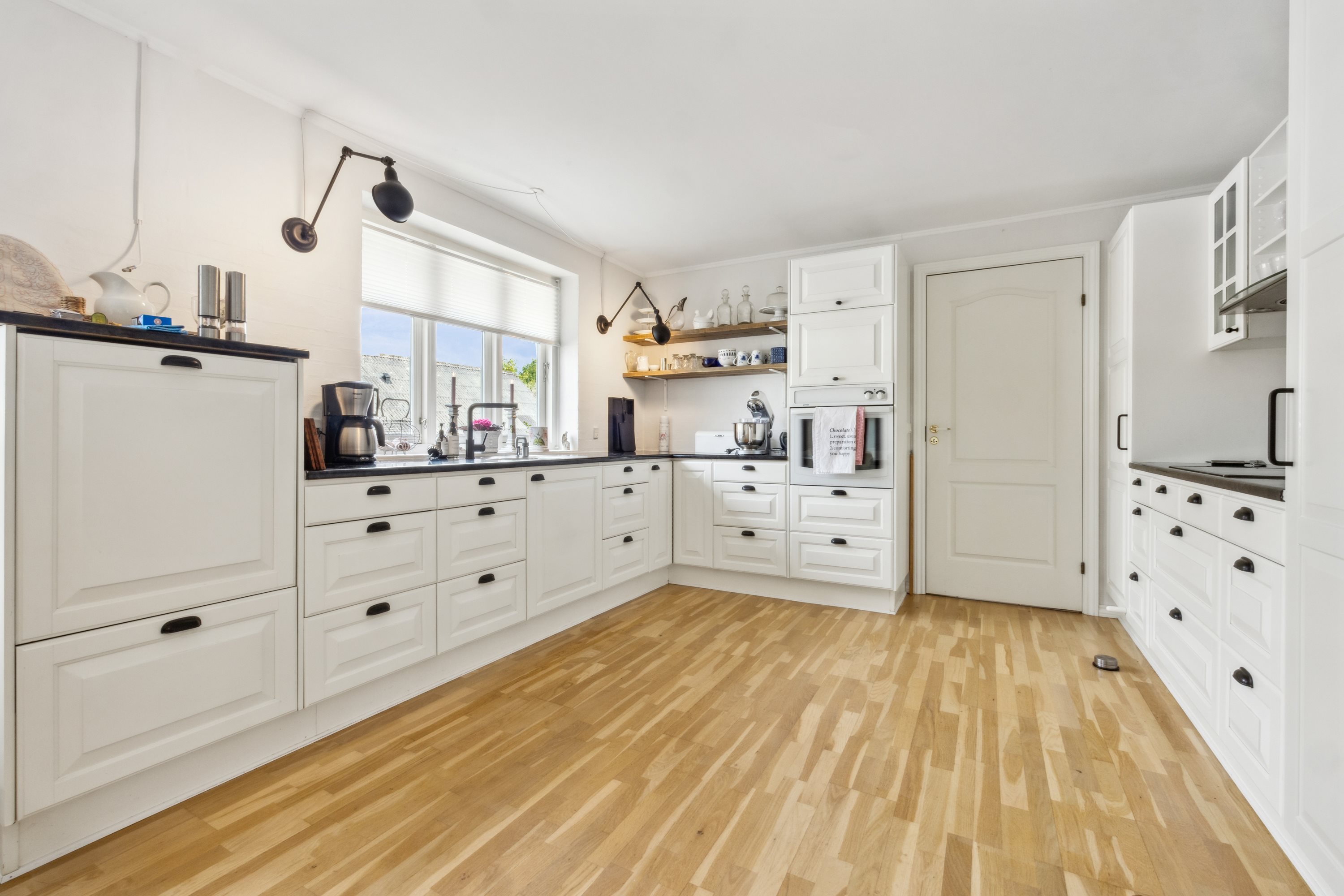 Miniaturebillede 2: køkken. Billede af Uggerhalnevej 16, Grindsted, 9310 Vodskov