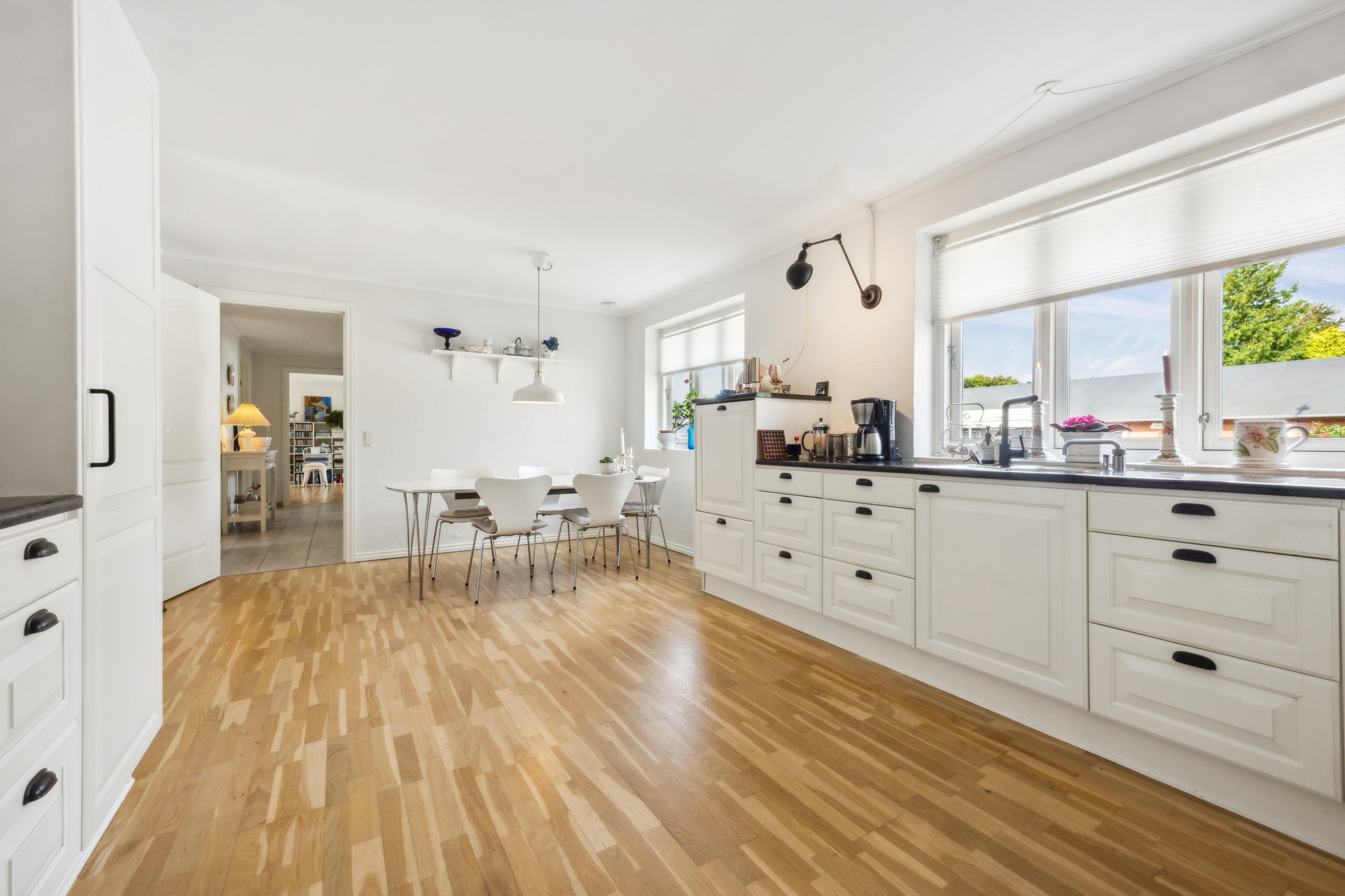 Fremhævet køkken billede i fuldskærmstilstand. Billede af Uggerhalnevej 16, Grindsted, 9310 Vodskov