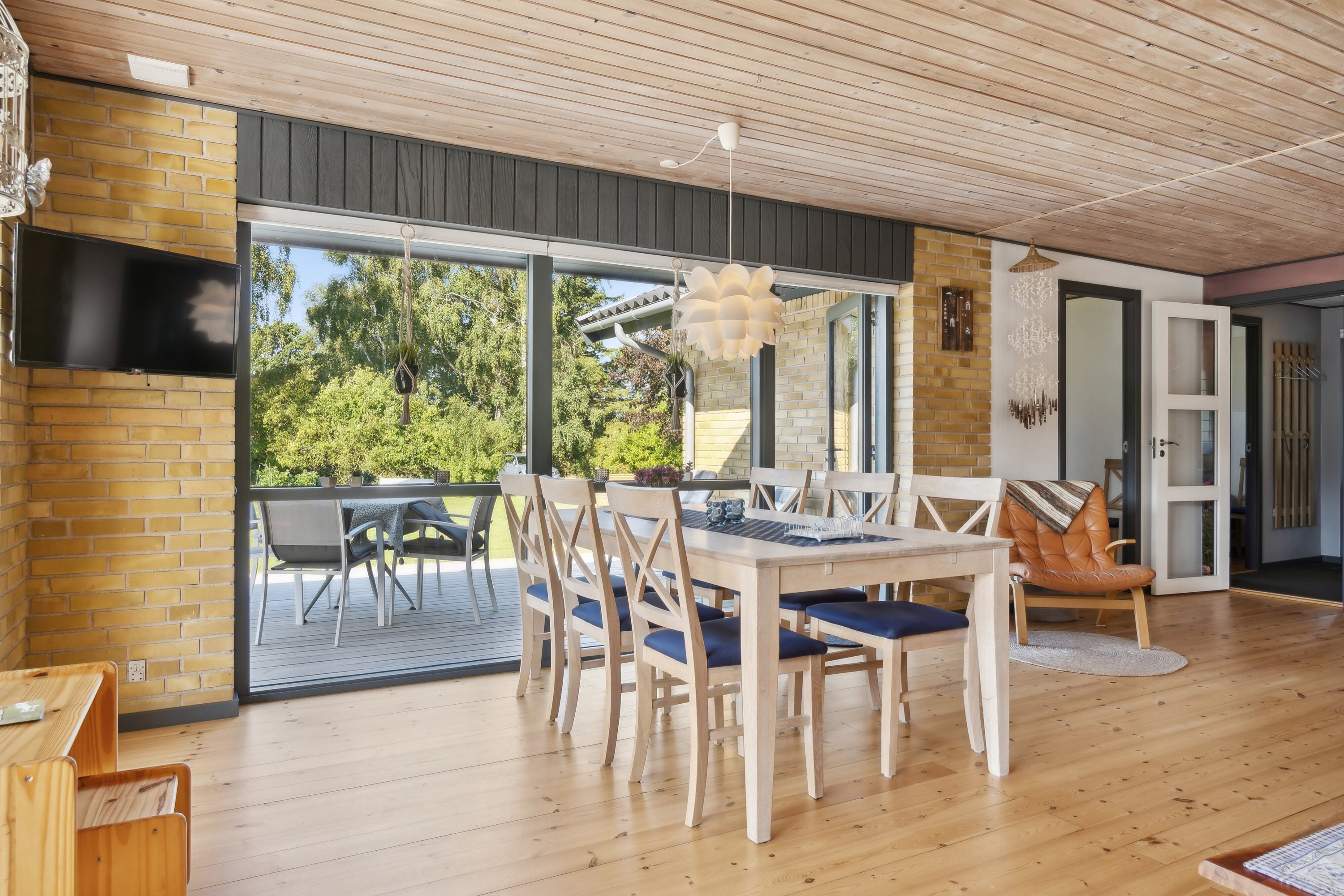 Fremhævet spisestue billede i fuldskærmstilstand. Billede af Højbjergvej 2, Ordrup, 4540 Fårevejle