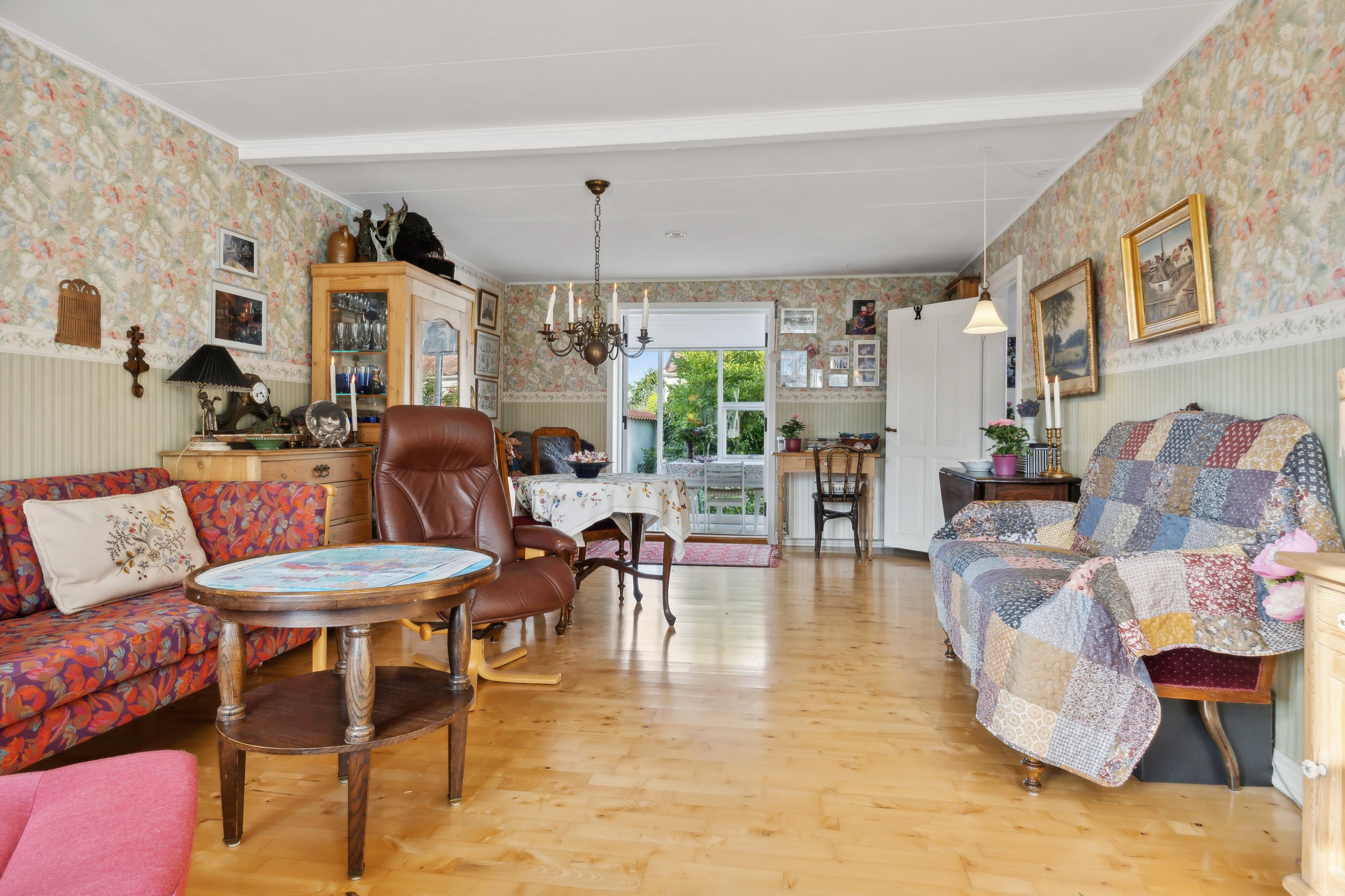 Fremhævet stue billede i fuldskærmstilstand. Billede af Børsen 11, 9800 Hjørring