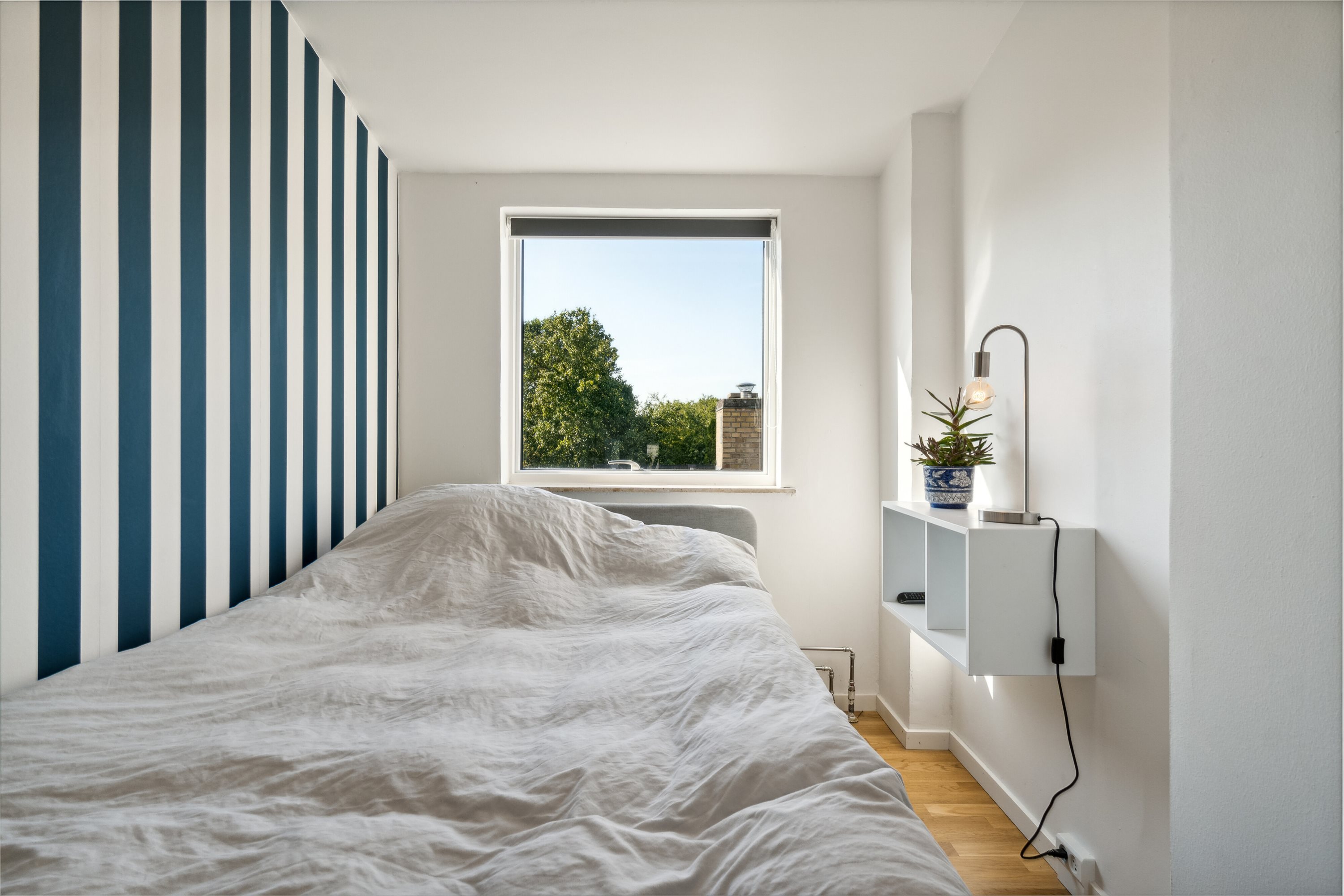 Fremhævet soveværelse billede i fuldskærmstilstand. Billede af Capellas Alle 23, 2770 Kastrup