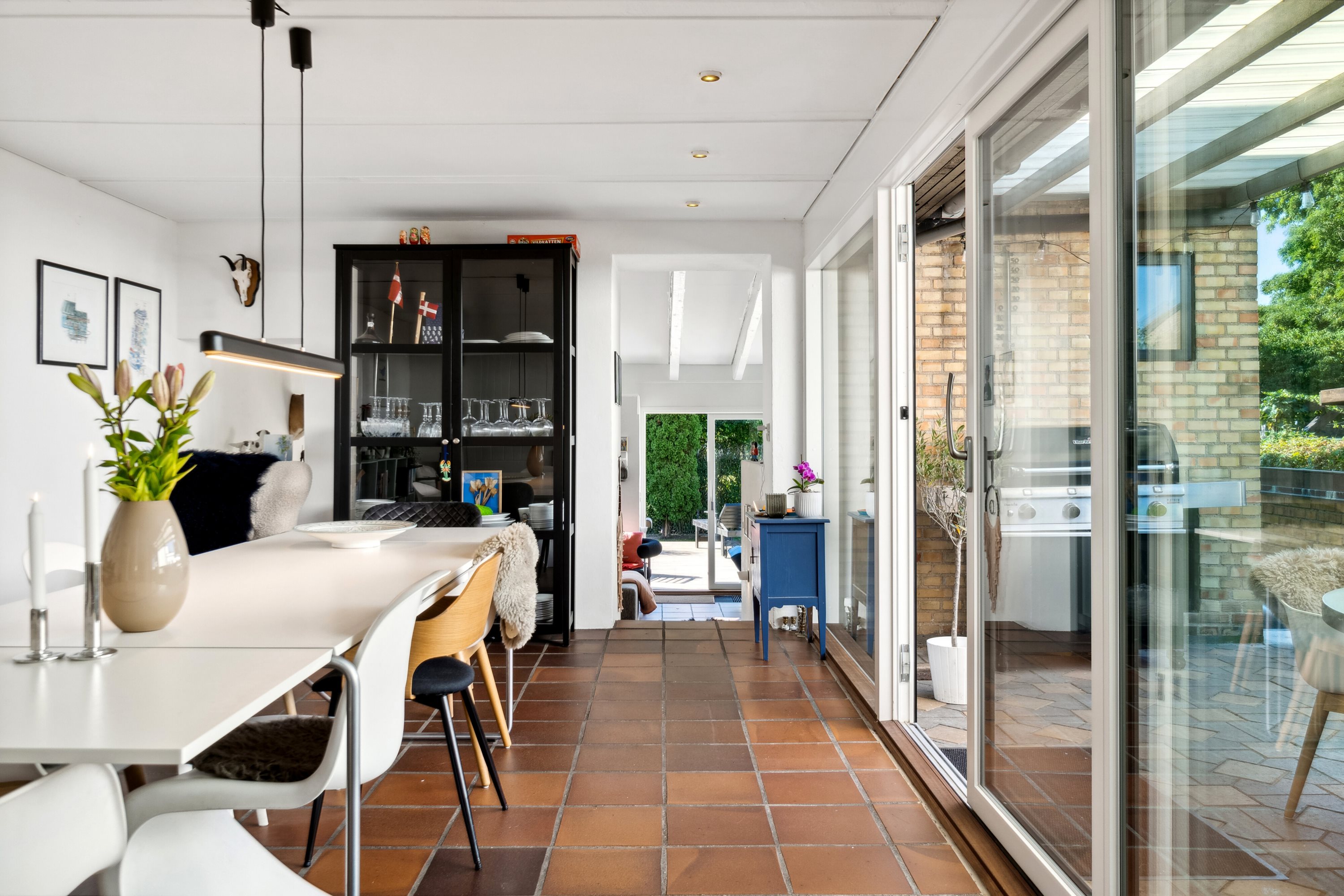 Fremhævet spisestue billede i fuldskærmstilstand. Billede af Capellas Alle 23, 2770 Kastrup