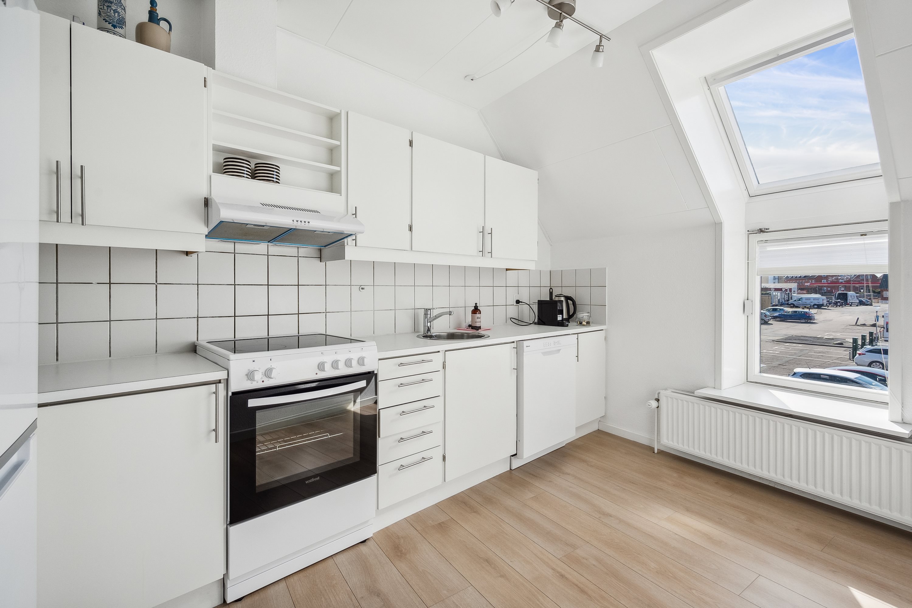 Fremhævet køkken billede i fuldskærmstilstand. Billede af Nørregade 18, 1. tv., 9850 Hirtshals