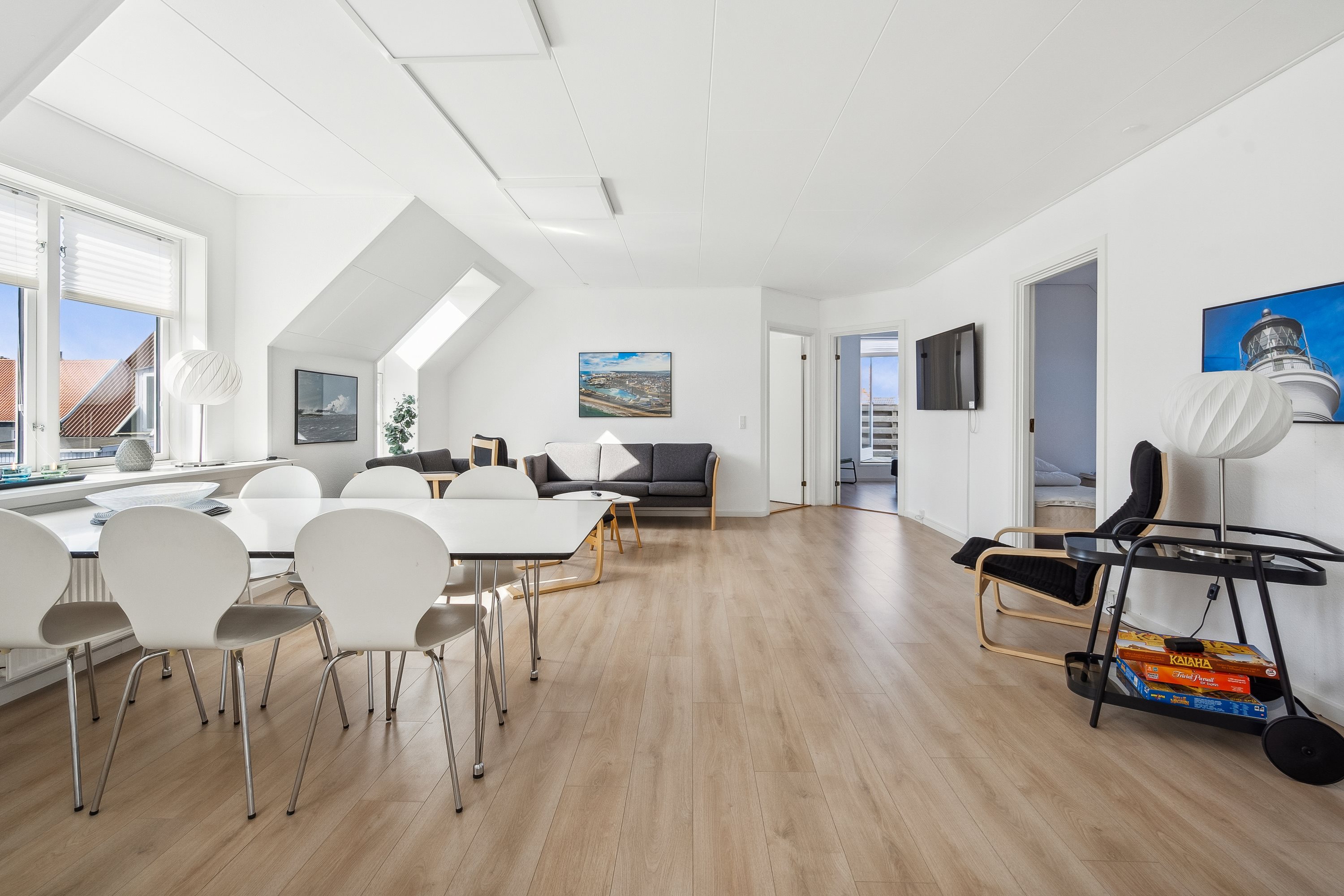 Fremhævet stue billede i fuldskærmstilstand. Billede af Nørregade 18, 1. tv., 9850 Hirtshals