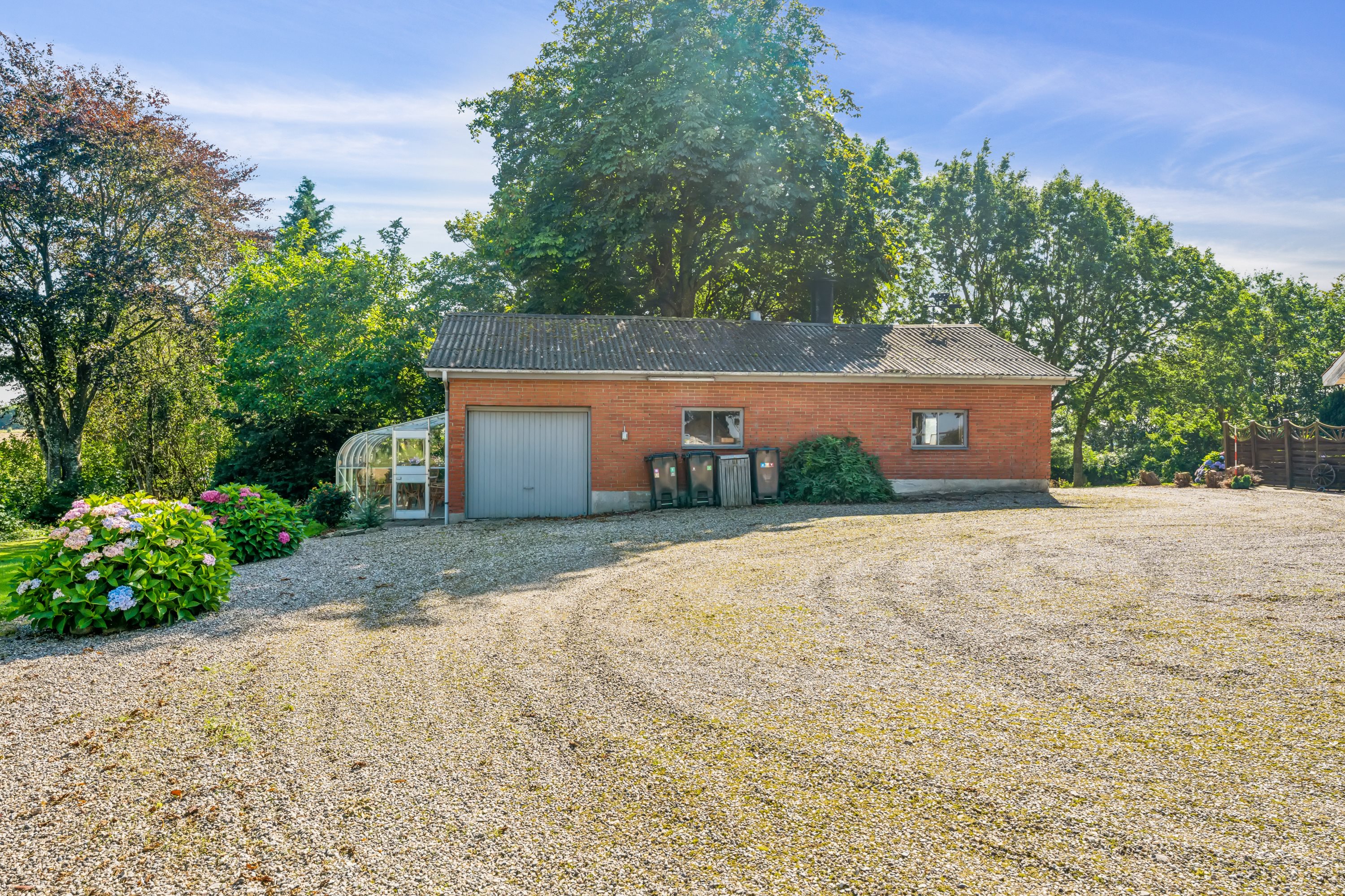 Fremhævet ejendom 1 billede i fuldskærmstilstand. Billede af Dengsøvej 20, V Velling, 8860 Ulstrup