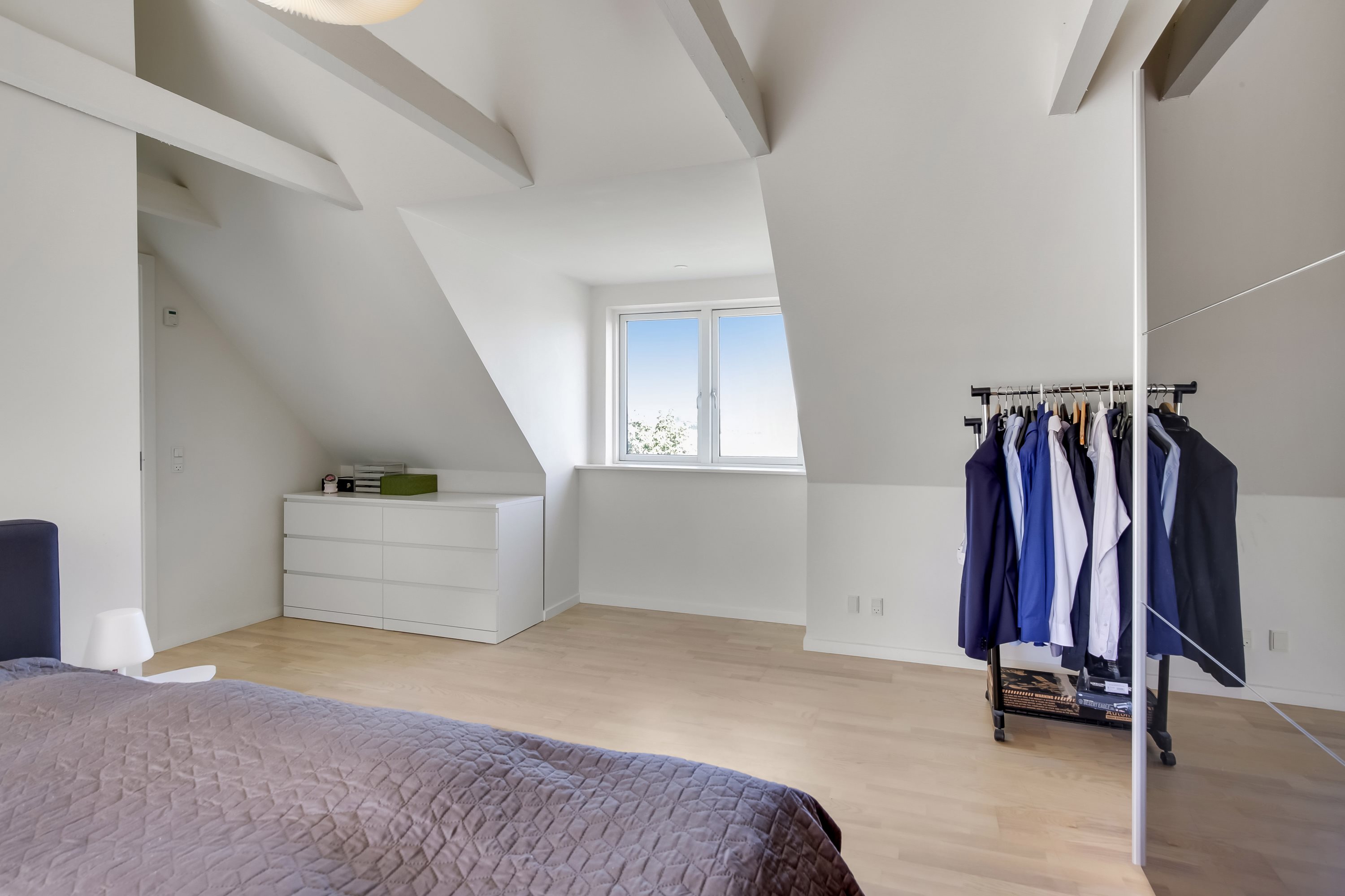 Fremhævet værelse billede i fuldskærmstilstand. Billede af Tjørnevænget 9, Følle, 8410 Rønde