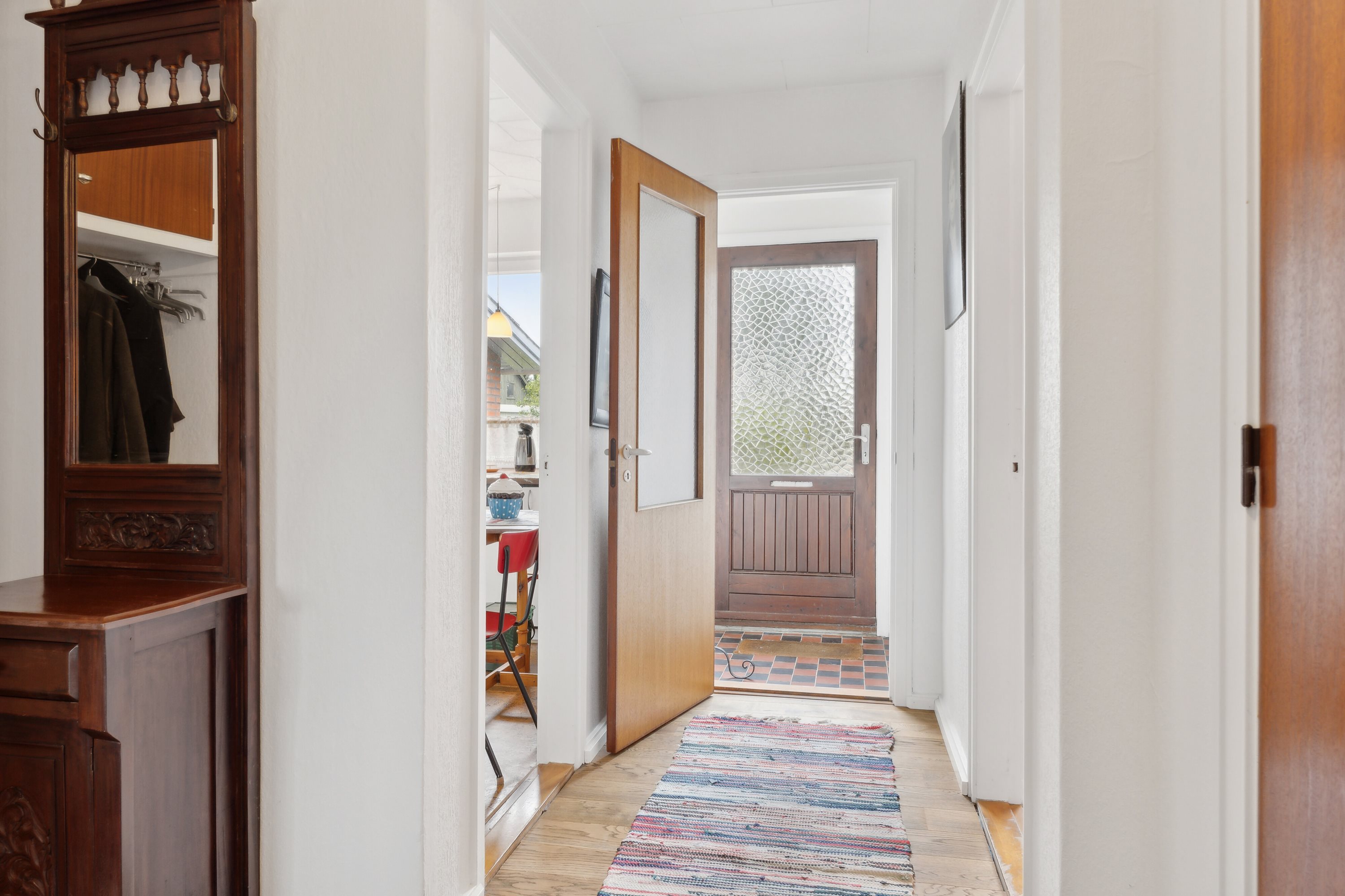 Fremhævet gang billede i fuldskærmstilstand. Billede af Buen 29, 9881 Bindslev