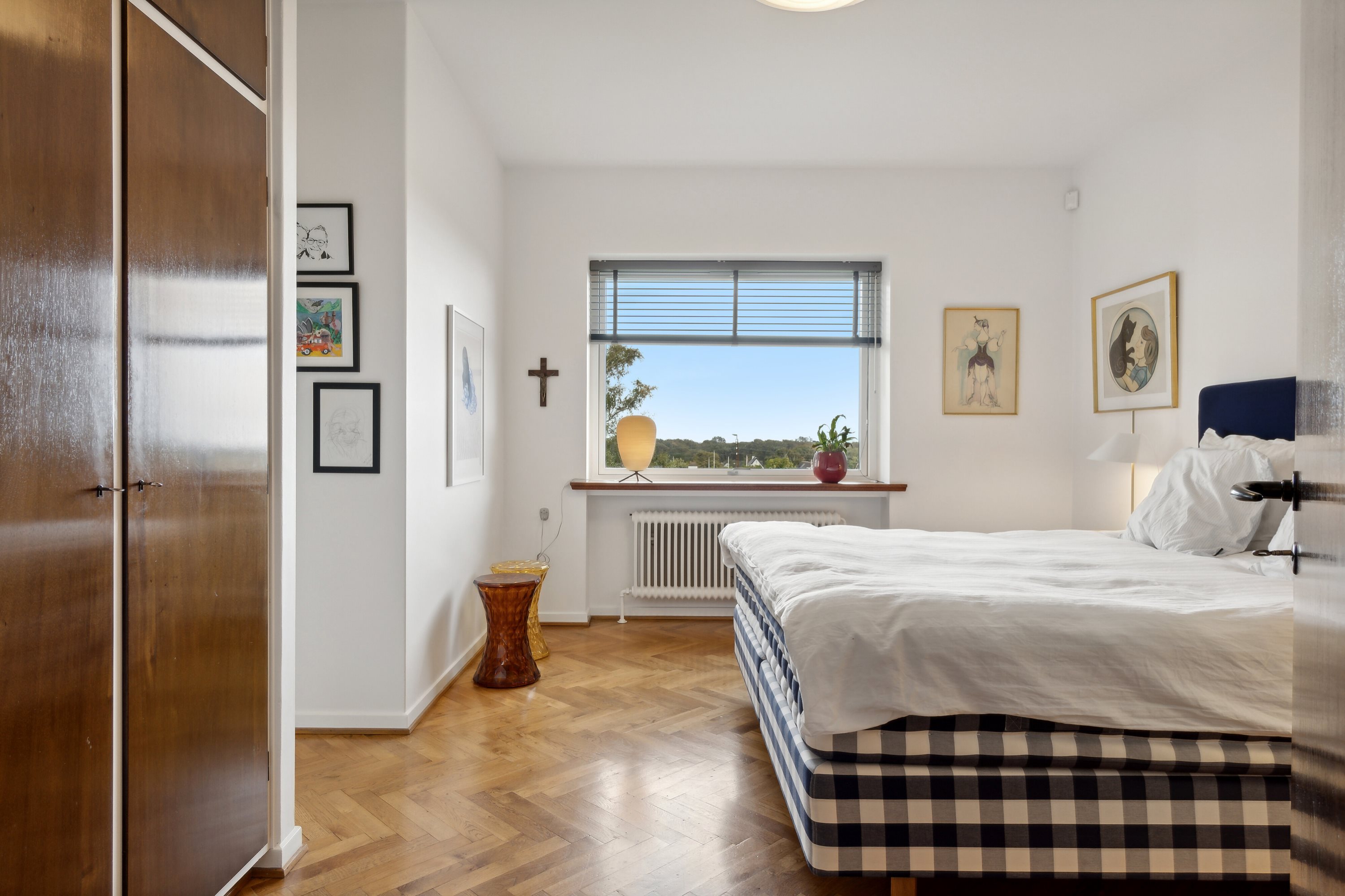 Fremhævet soveværelse billede i fuldskærmstilstand. Billede af Tørholmsvej 93, 9800 Hjørring