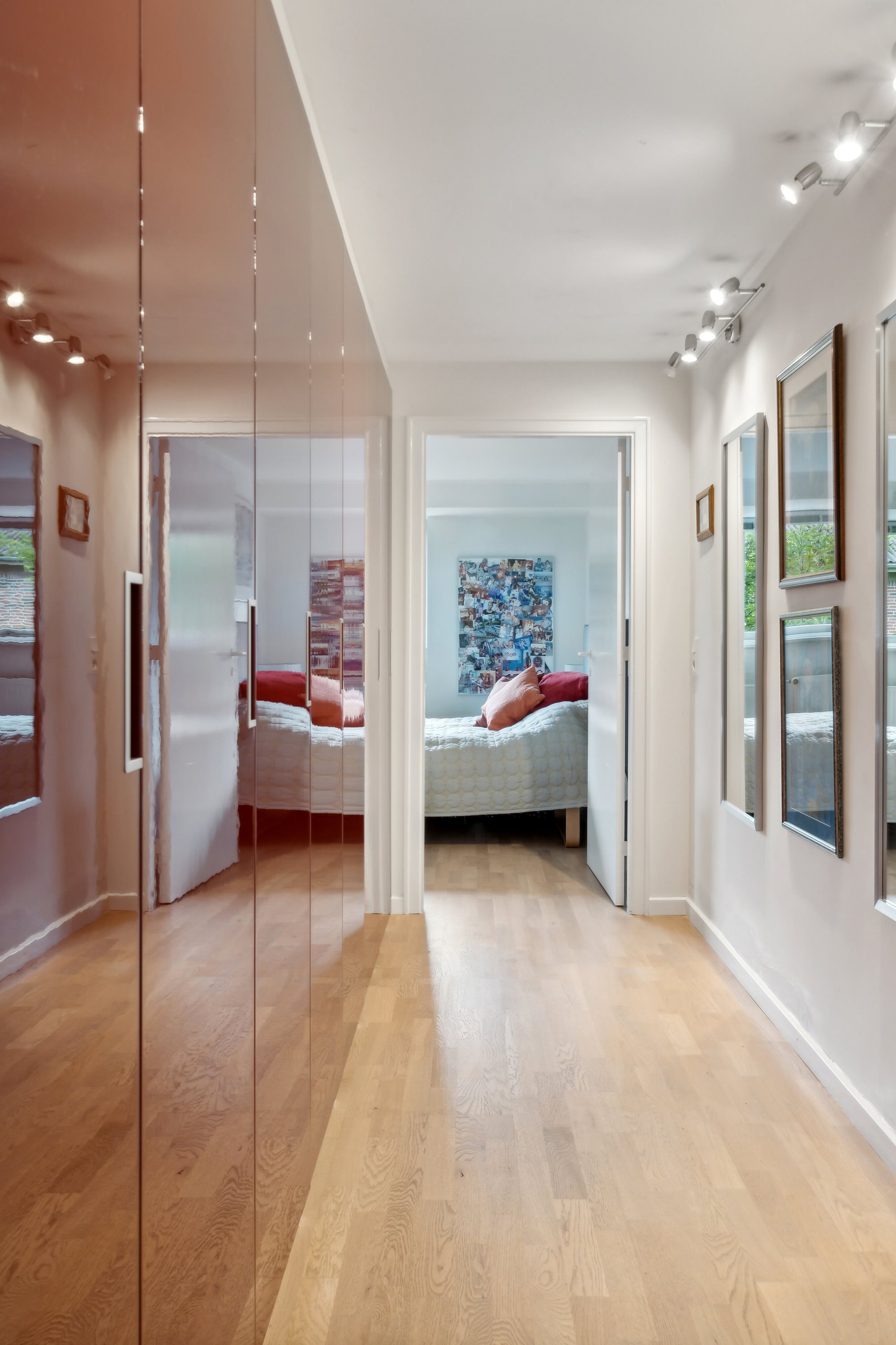 Fremhævet gang billede i fuldskærmstilstand. Billede af Tørholmsvej 93, 9800 Hjørring