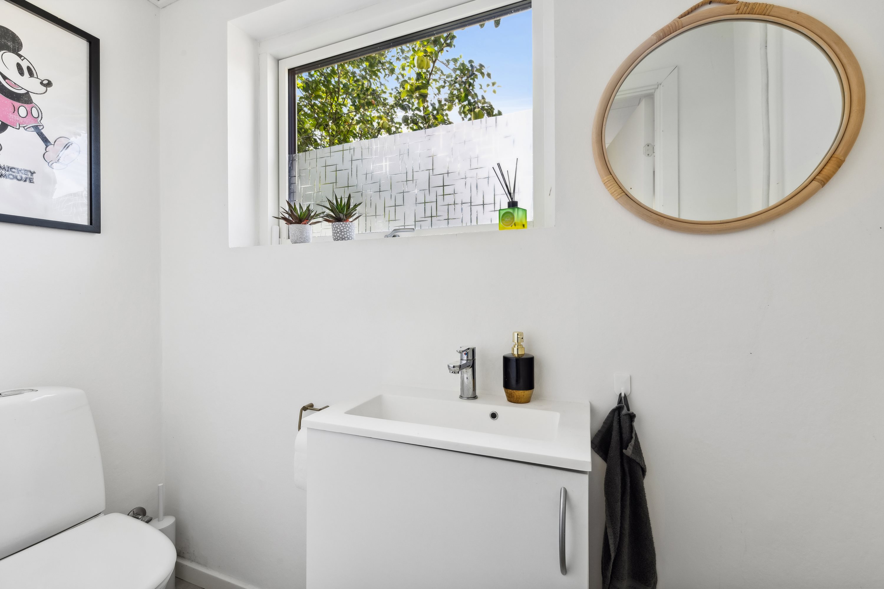 Fremhævet badeværelse billede i fuldskærmstilstand. Billede af Munkeparken 33, Vester Åby, 5600 Faaborg