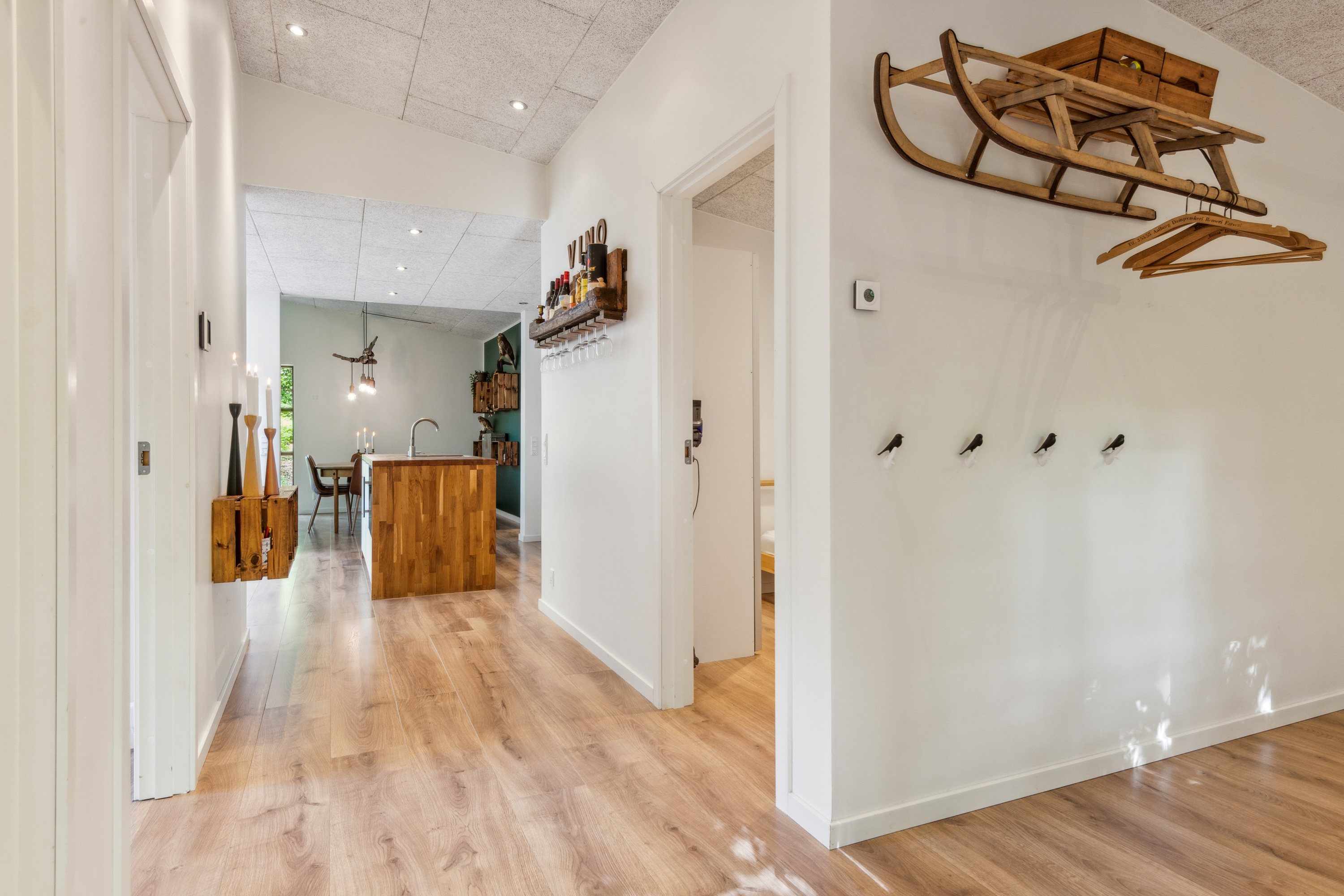 Fremhævet gang billede i fuldskærmstilstand. Billede af Gistrup Hedevej 41F, 9260 Gistrup