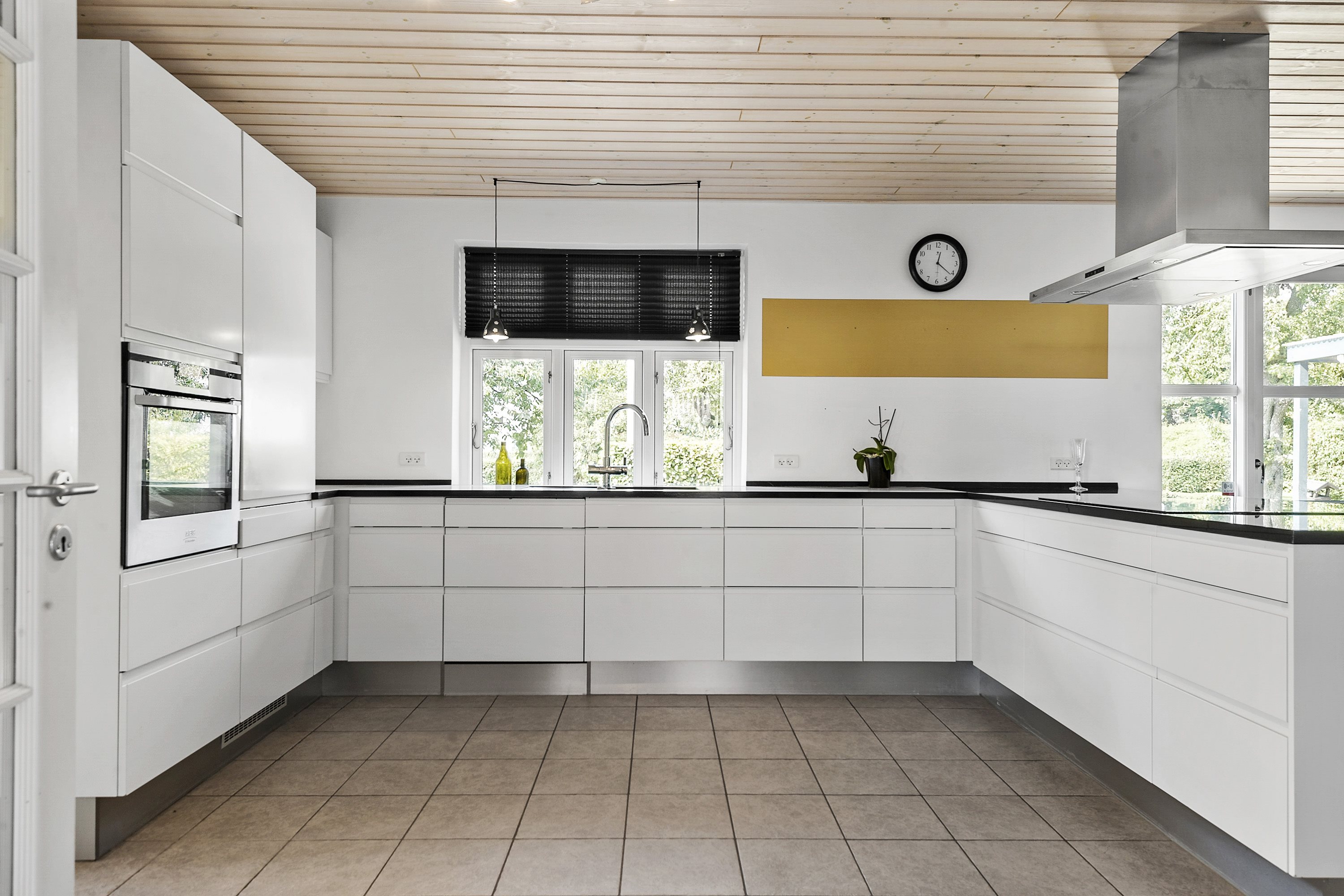 Fremhævet køkken billede i fuldskærmstilstand. Billede af Lemmestrupvej 17, Højby, 8300 Odder