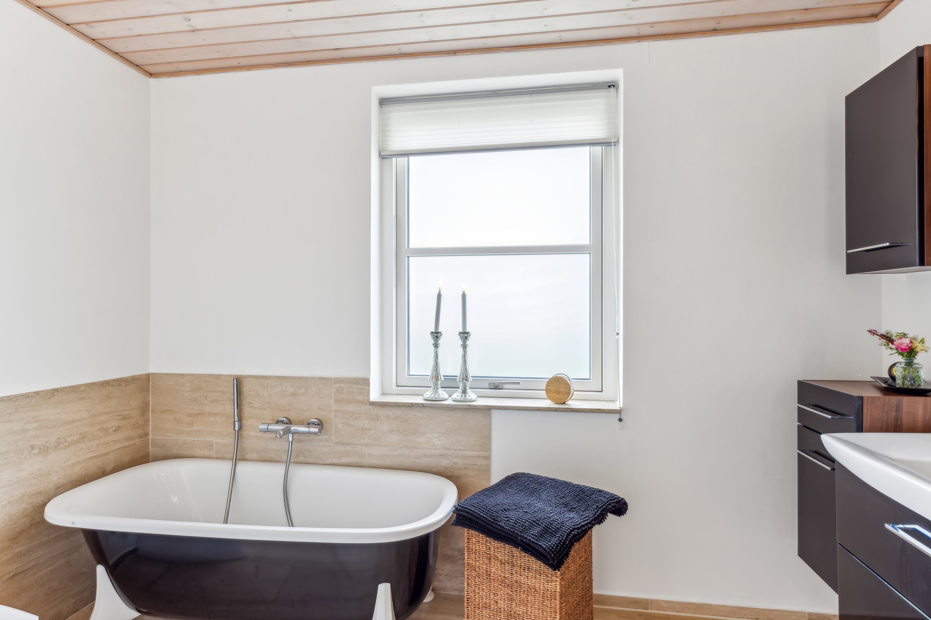 Fremhævet badeværelse billede i fuldskærmstilstand. Billede af Solbjergvej 8, Sønderby, 6470 Sydals