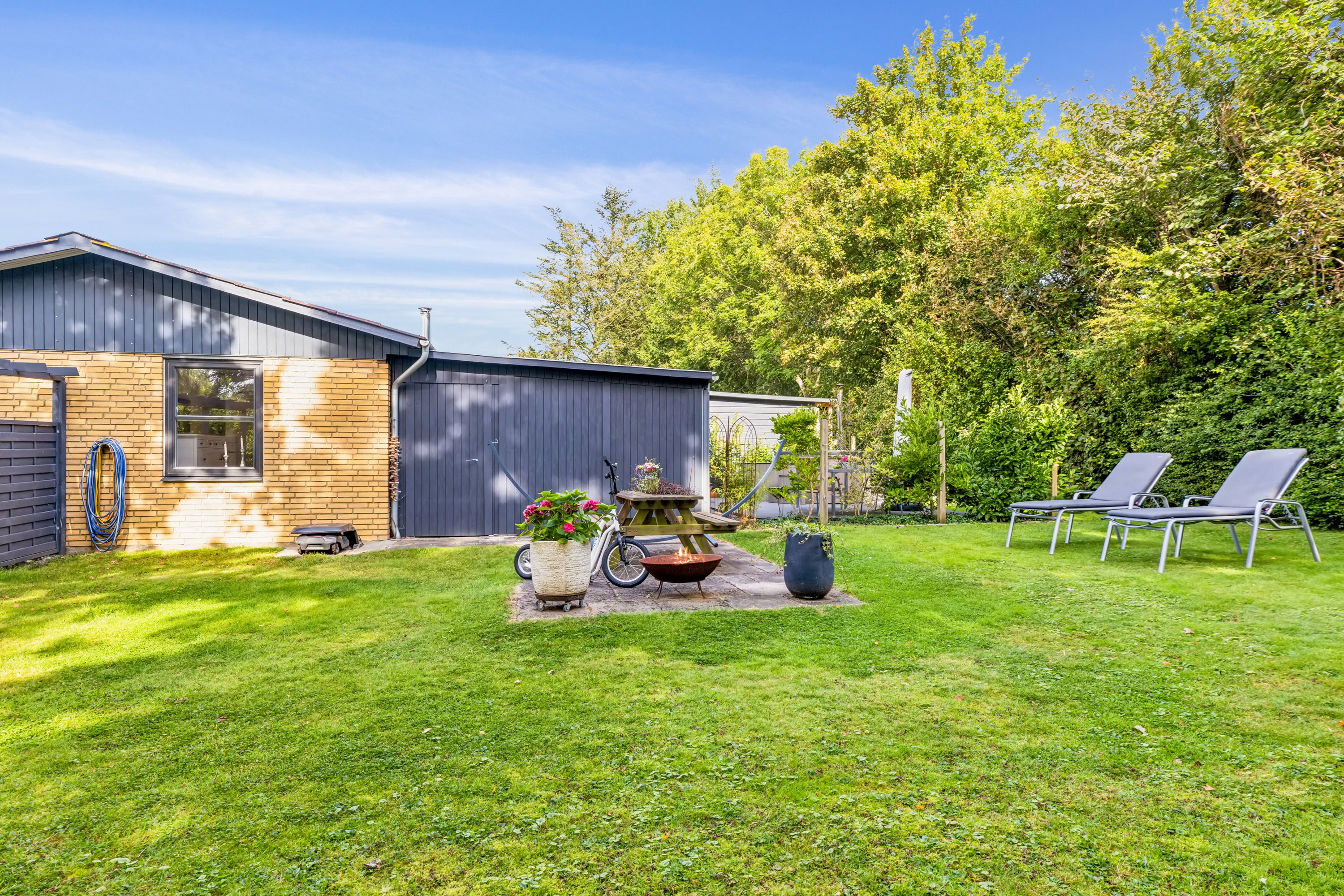 Fremhævet have billede i fuldskærmstilstand. Billede af Solbjergvej 8, Sønderby, 6470 Sydals