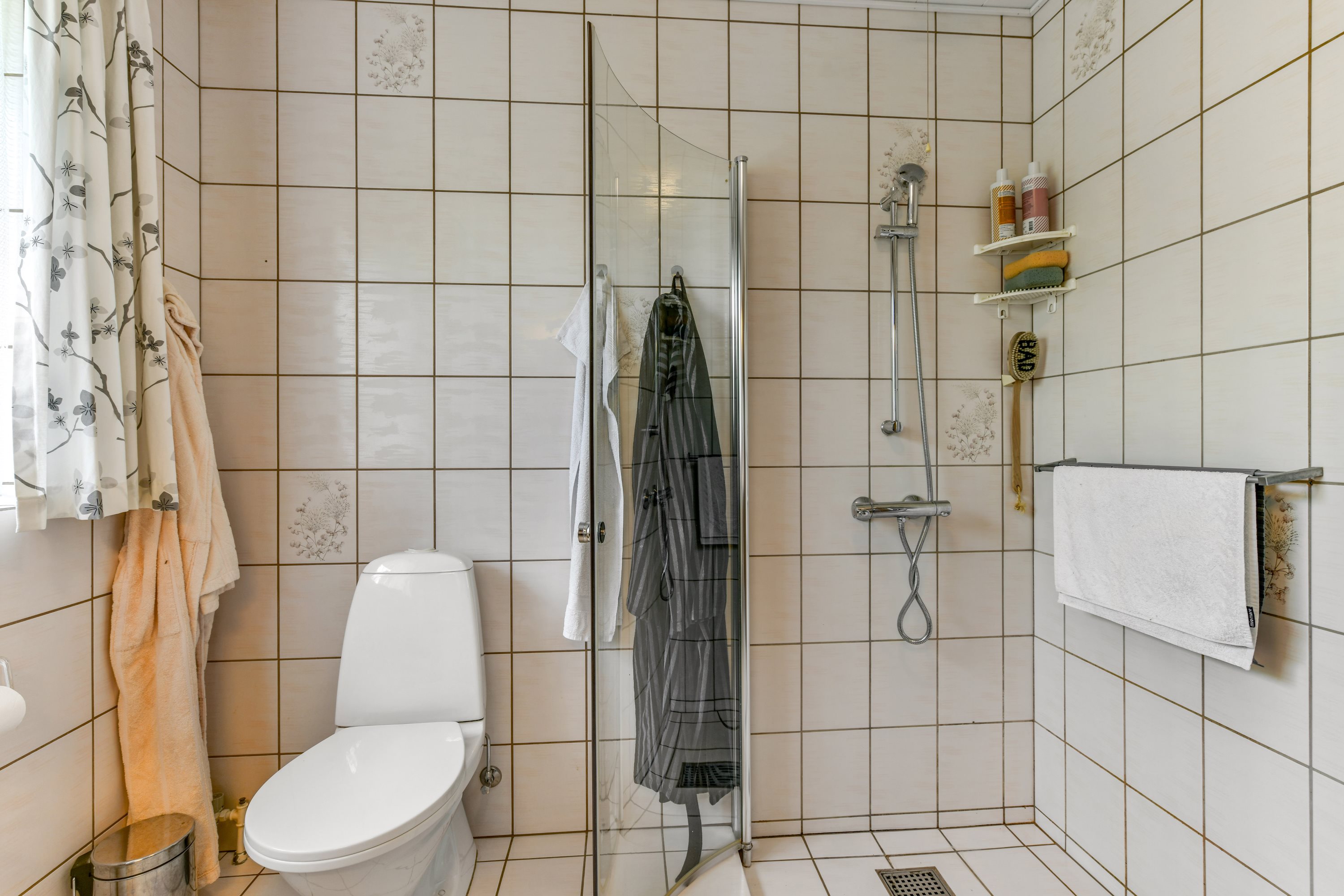 Fremhævet badeværelse billede i fuldskærmstilstand. Billede af Nørrevej 47, Stend-Krogag, 7200 Grindsted