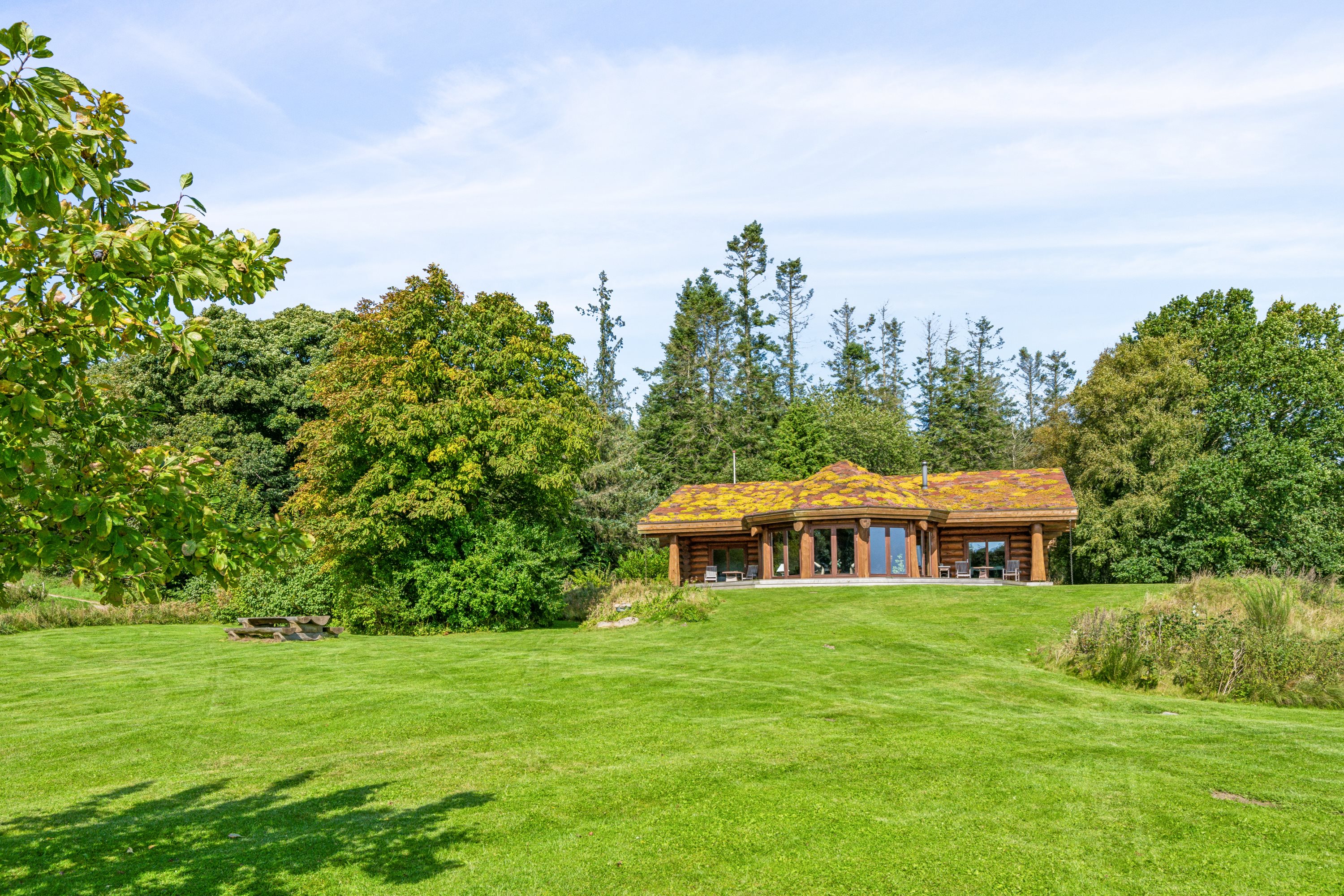 Fremhævet ejendom 1 billede i fuldskærmstilstand. Billede af Svanholmsmindevej 23, Svanfolk, 9293 Kongerslev