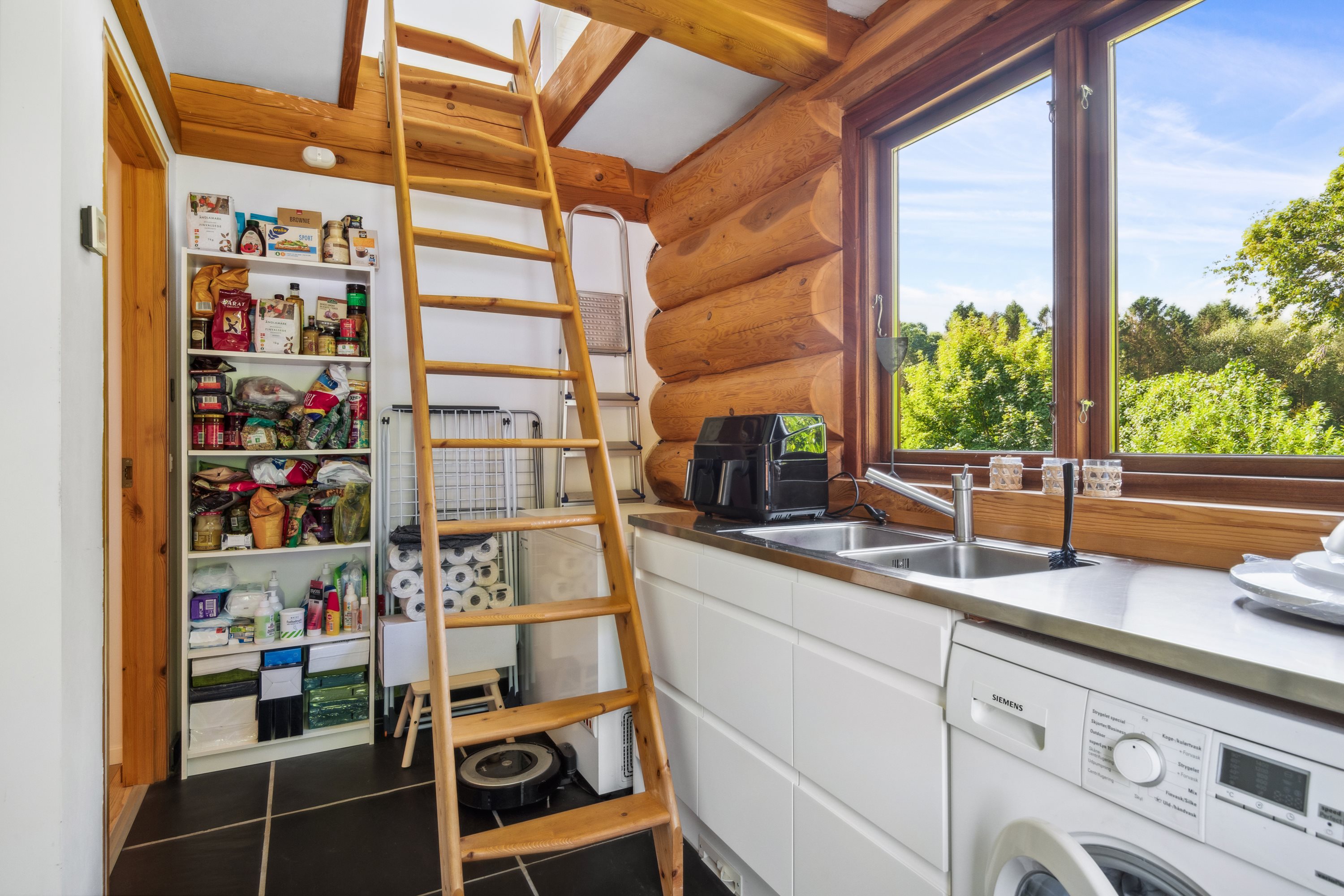 Fremhævet bryggers billede i fuldskærmstilstand. Billede af Svanholmsmindevej 23, Svanfolk, 9293 Kongerslev