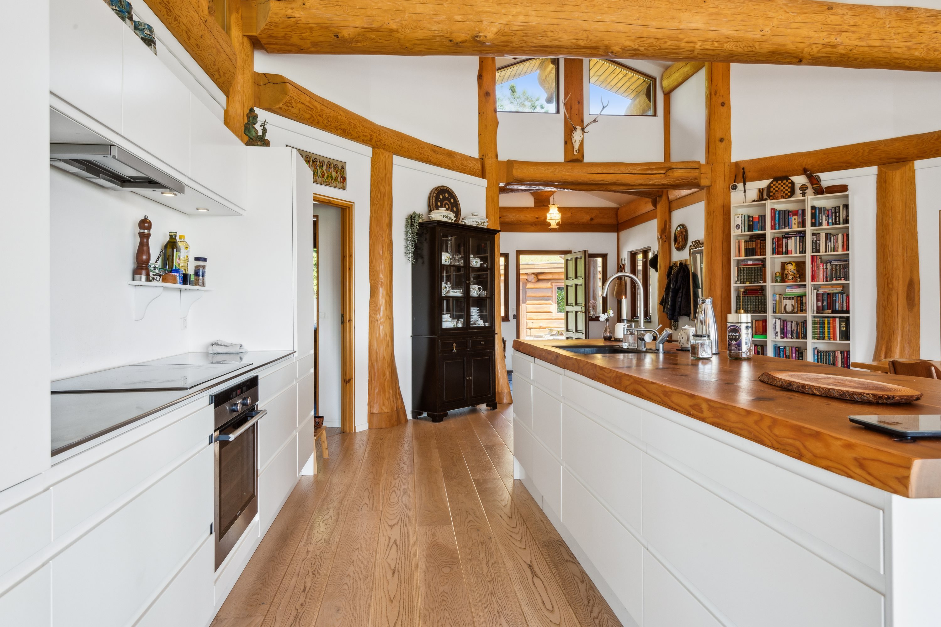 Fremhævet køkken billede i fuldskærmstilstand. Billede af Svanholmsmindevej 23, Svanfolk, 9293 Kongerslev