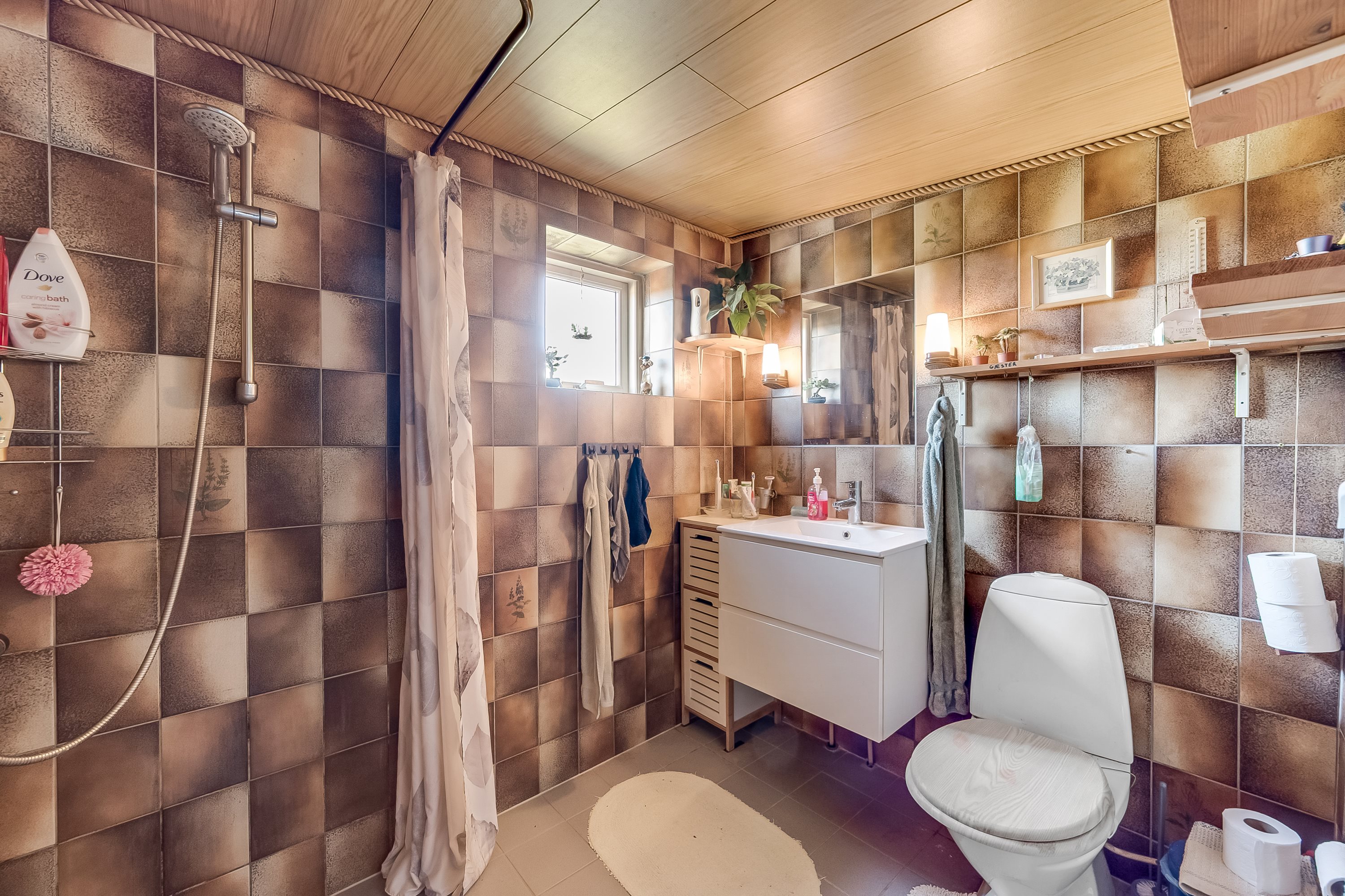 Fremhævet badeværelse billede i fuldskærmstilstand. Billede af Torstedvej 55, Torsted, 6980 Tim