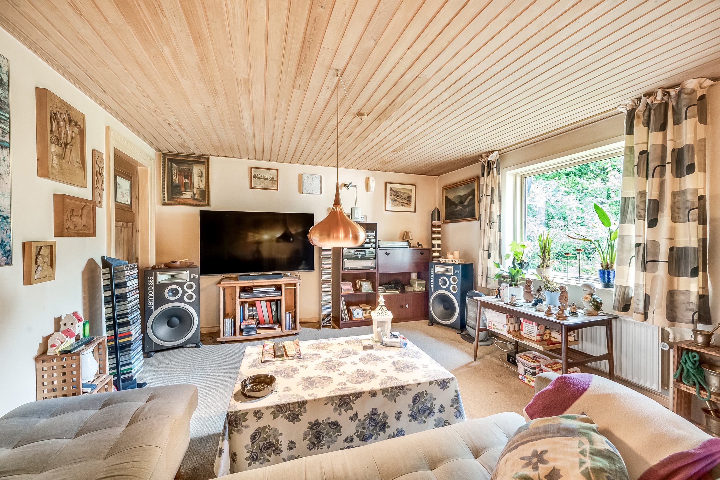 Fremhævet stue billede i fuldskærmstilstand. Billede af Torstedvej 55, Torsted, 6980 Tim