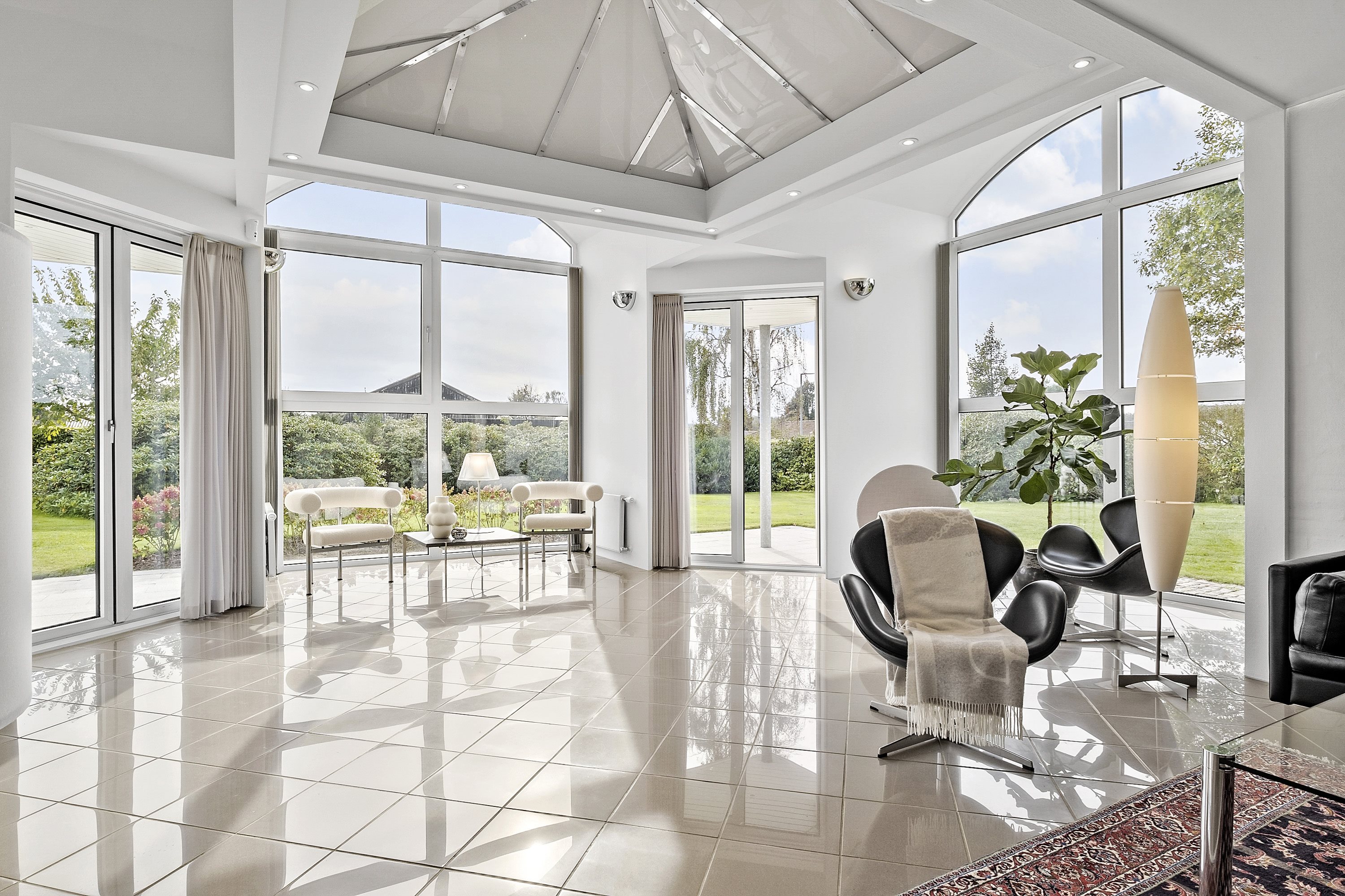 Fremhævet stue billede i fuldskærmstilstand. Billede af Østervang 68, 9362 Gandrup