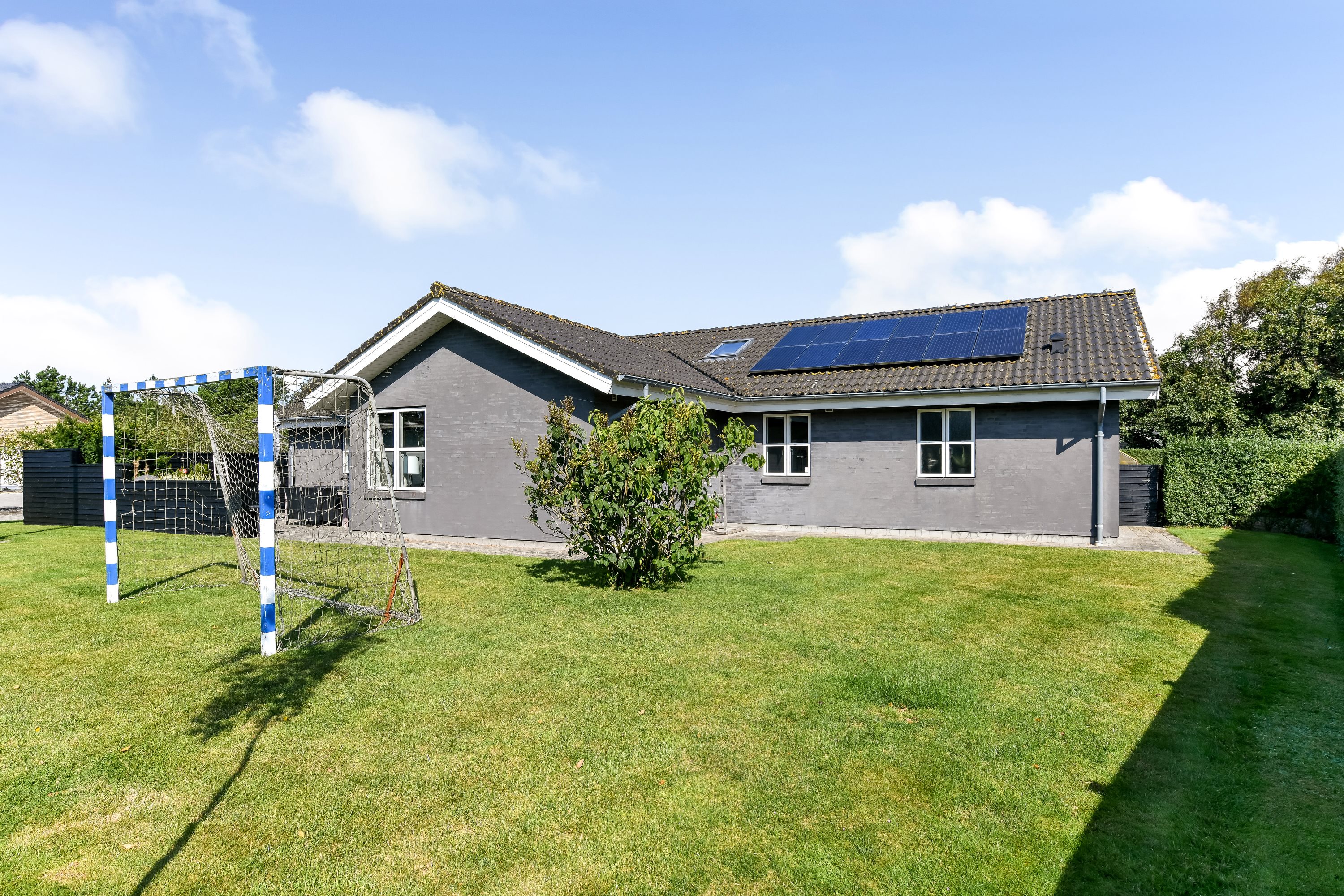 Fremhævet ejendommen billede i fuldskærmstilstand. Billede af Blåvandvej 51C, 6857 Blåvand