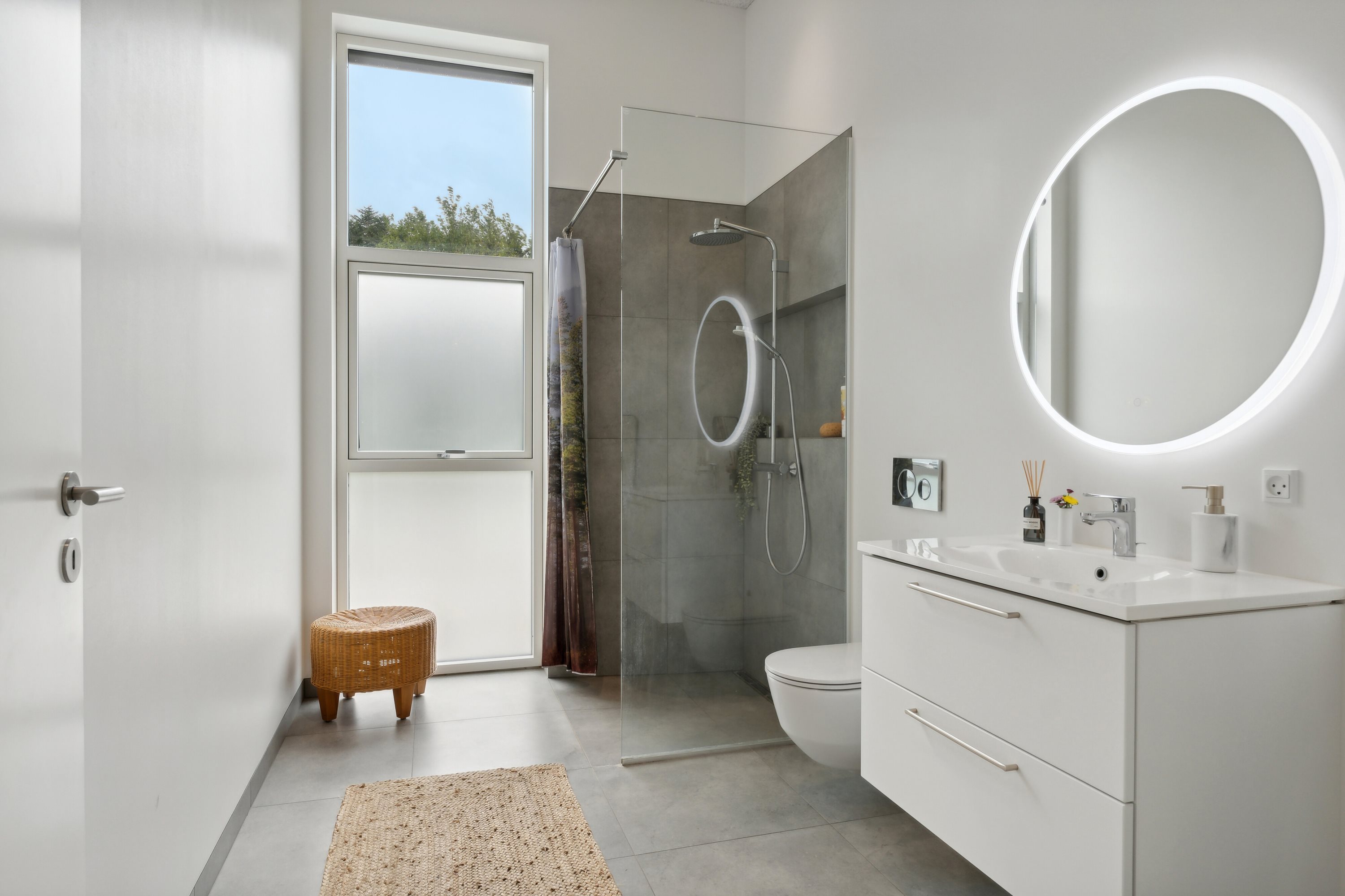 Fremhævet badeværelse billede i fuldskærmstilstand. Billede af Tyrsigvej 105, 9870 Sindal