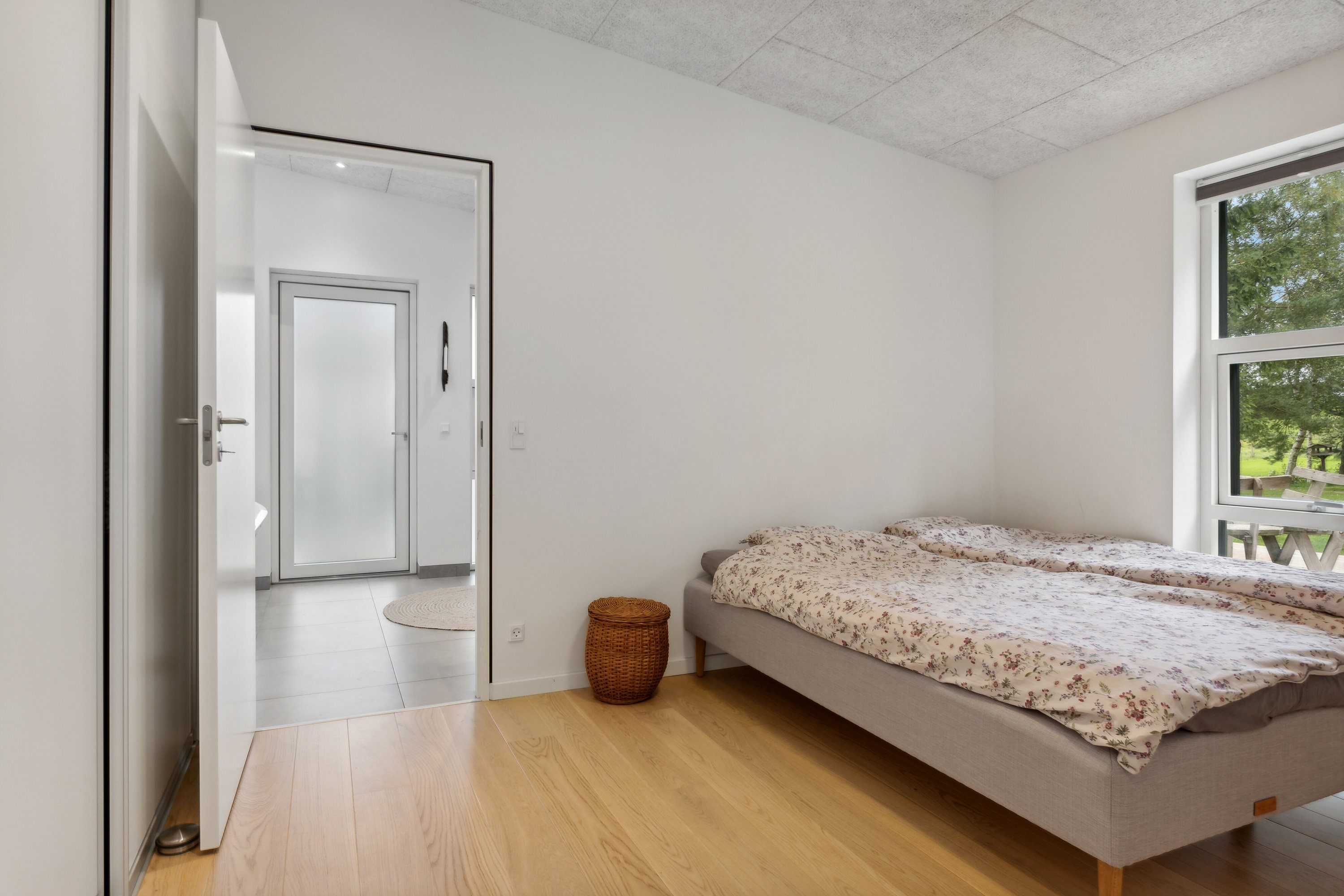 Fremhævet soveværelse billede i fuldskærmstilstand. Billede af Tyrsigvej 105, 9870 Sindal