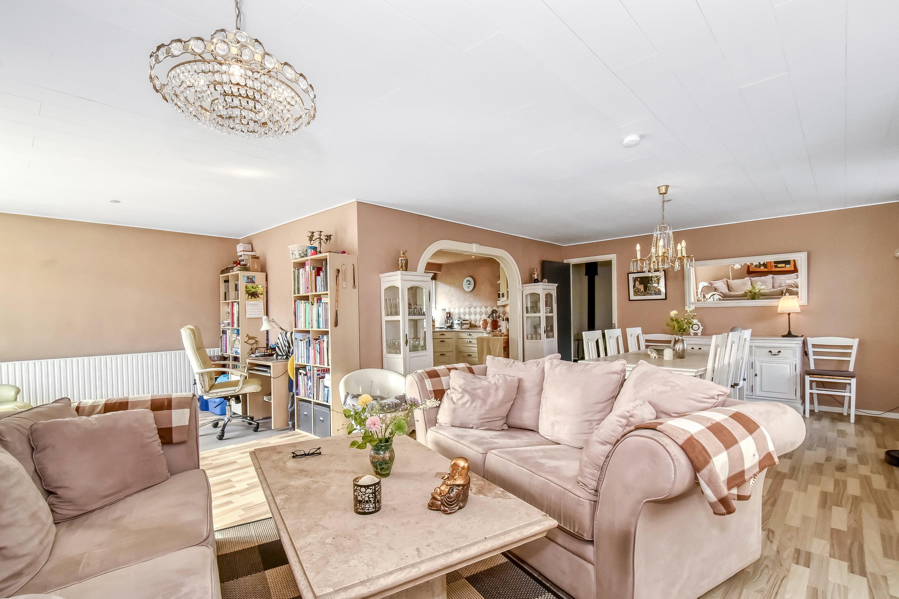 Fremhævet stue billede i fuldskærmstilstand. Billede af Grønningen 14, Troldhede, 6920 Videbæk