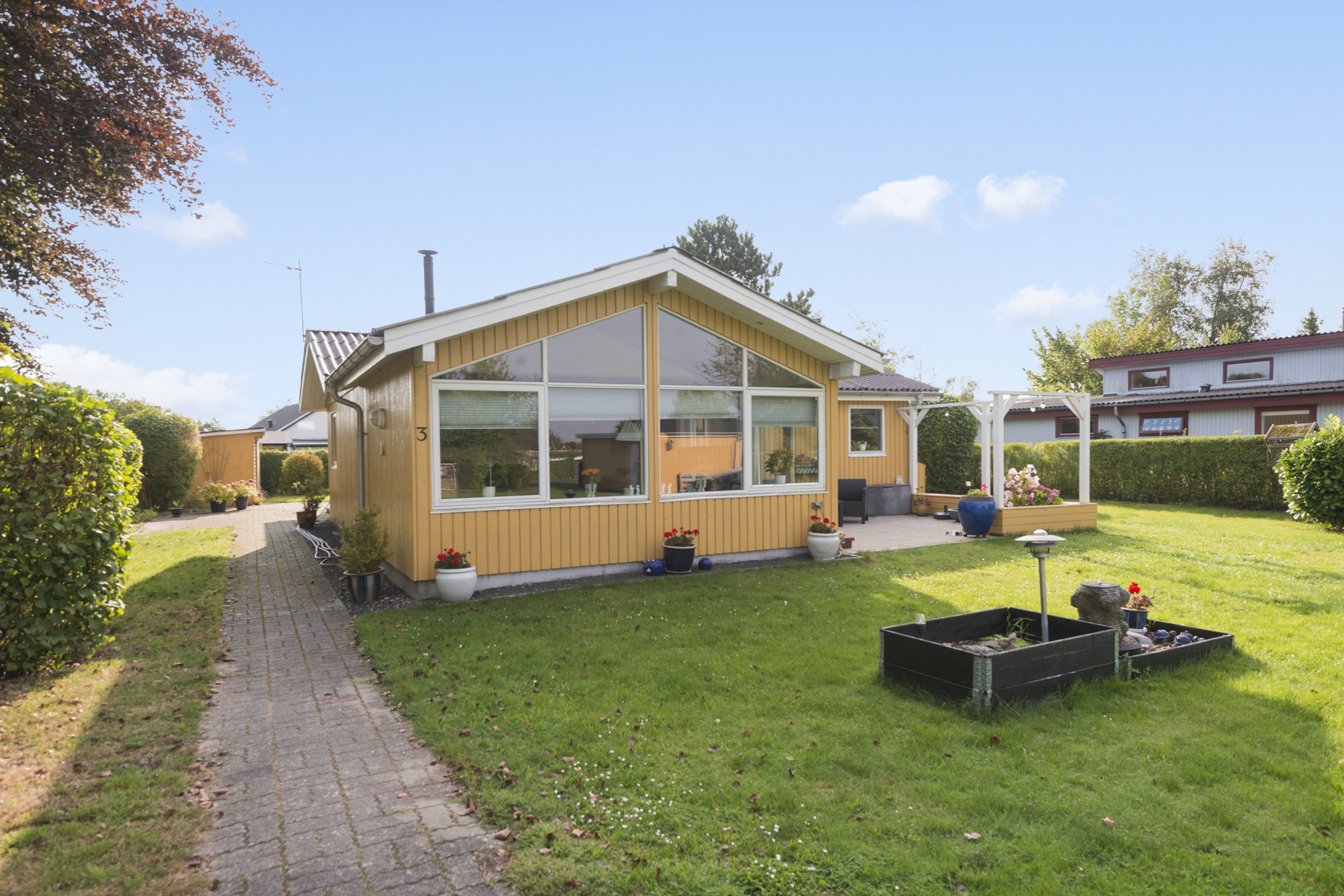 Fremhævet ejendommen billede i fuldskærmstilstand. Billede af Askvænget 3, 8340 Malling