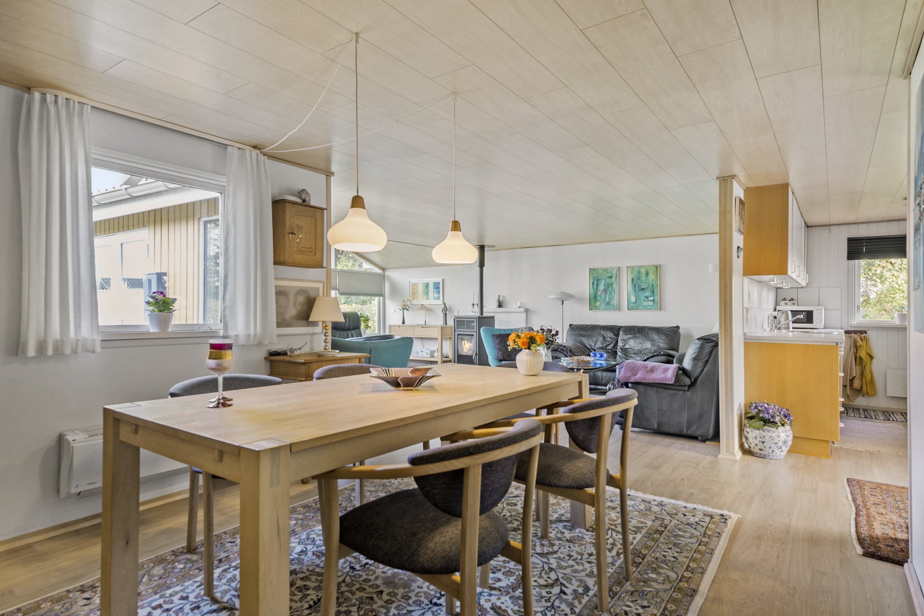 Fremhævet spisekøkken billede i fuldskærmstilstand. Billede af Askvænget 3, 8340 Malling