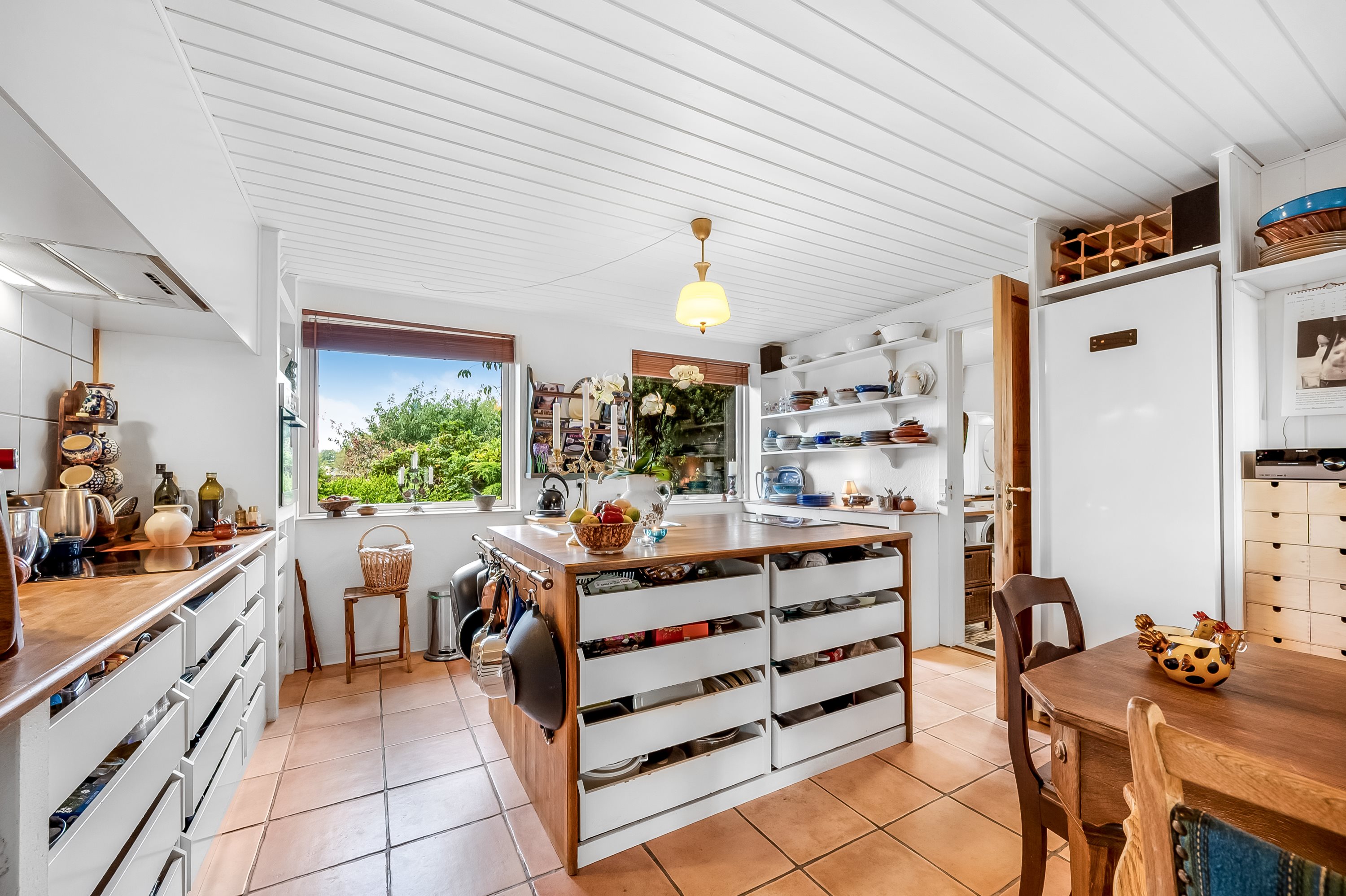 Fremhævet køkken billede i fuldskærmstilstand. Billede af Liljealle 13, 6920 Videbæk