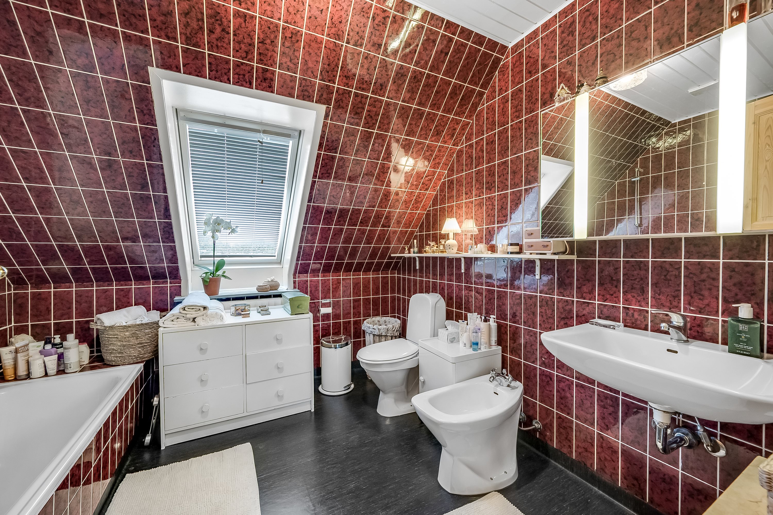 Fremhævet badeværelse billede i fuldskærmstilstand. Billede af Liljealle 13, 6920 Videbæk