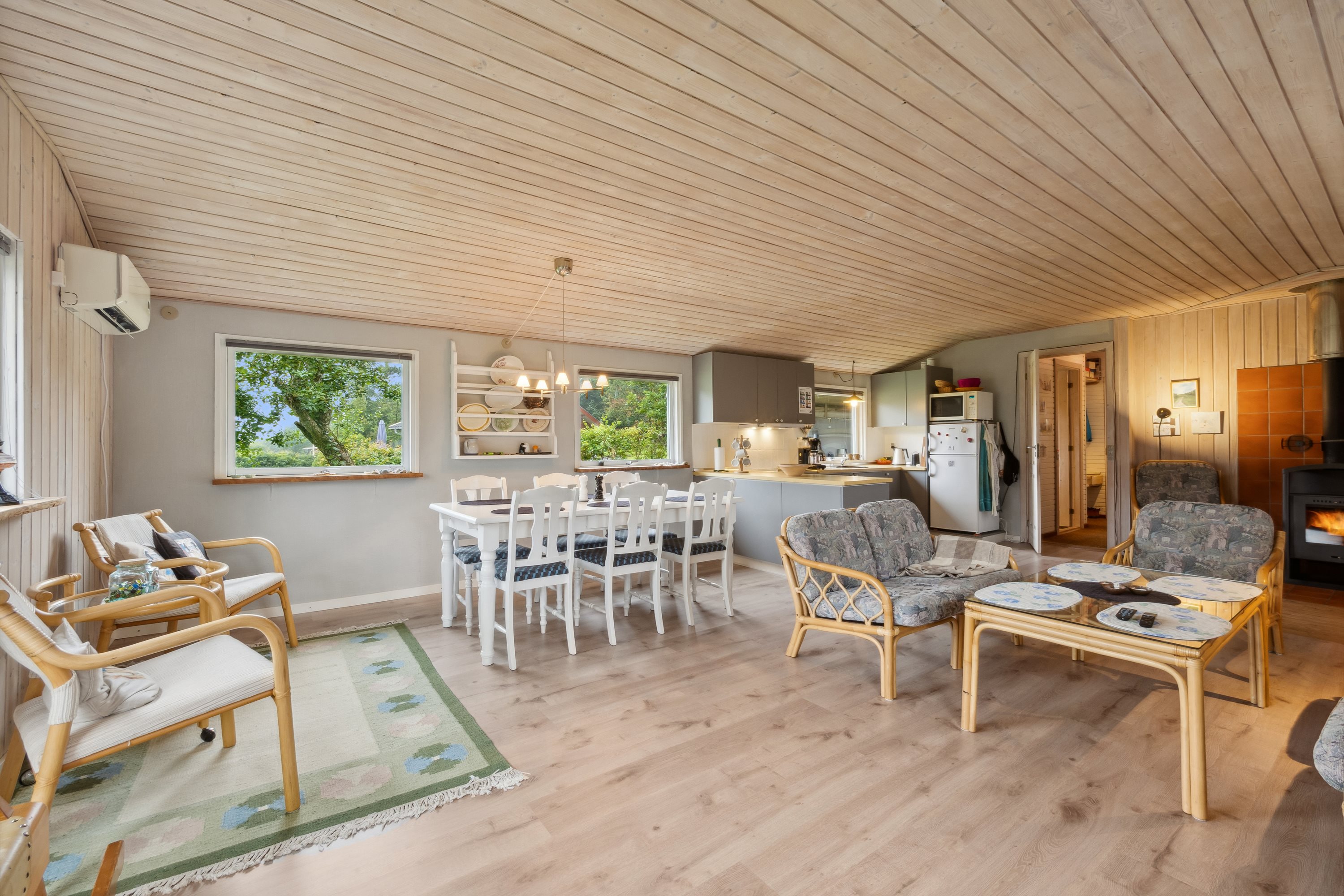 Fremhævet stue billede i fuldskærmstilstand. Billede af Skovstjernevej 8, Vadum, 7860 Spøttrup