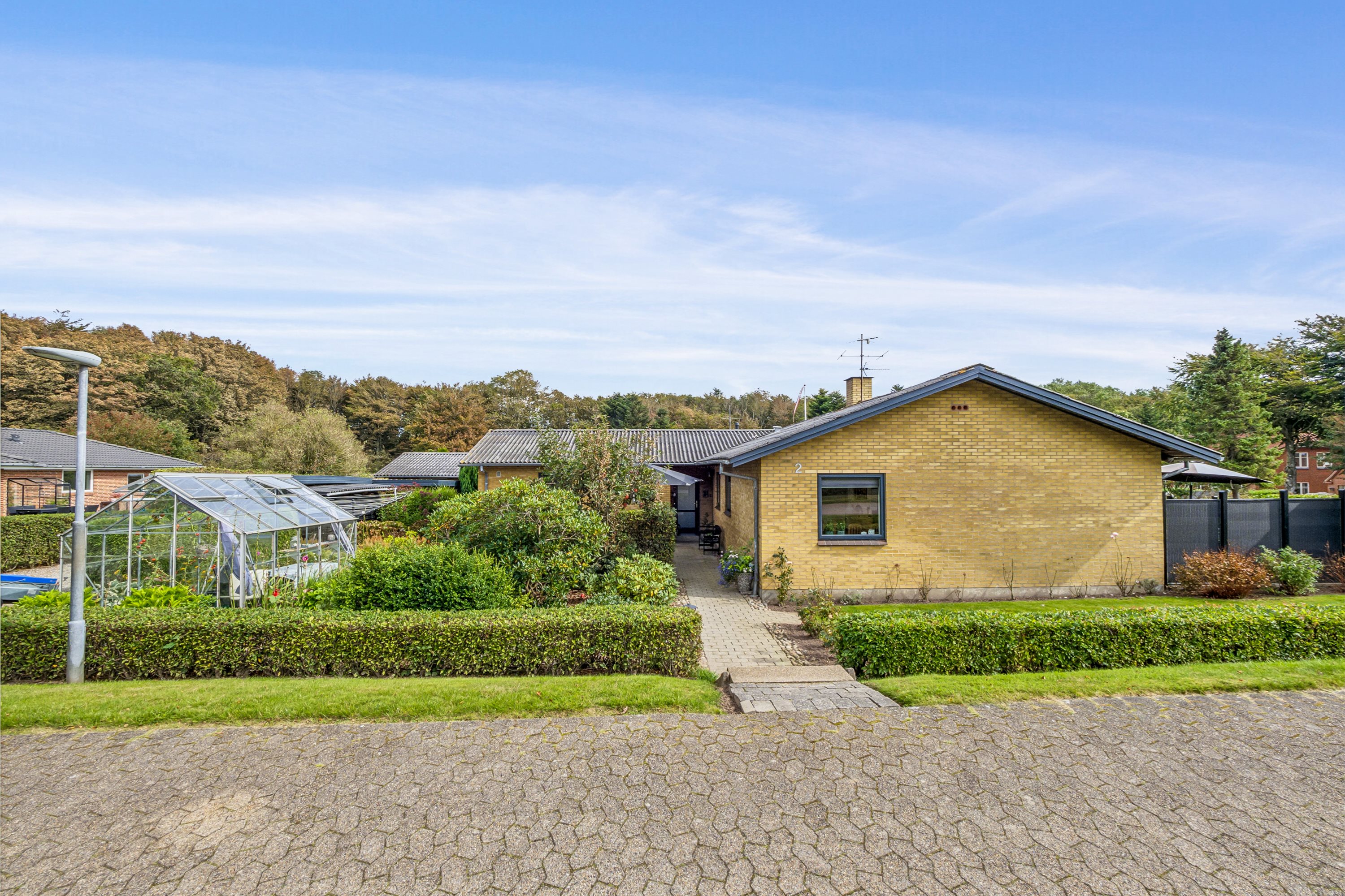 Fremhævet ejendom 1 billede i fuldskærmstilstand. Billede af Skovkrogen 2, Vejerslev, 7980 Vils