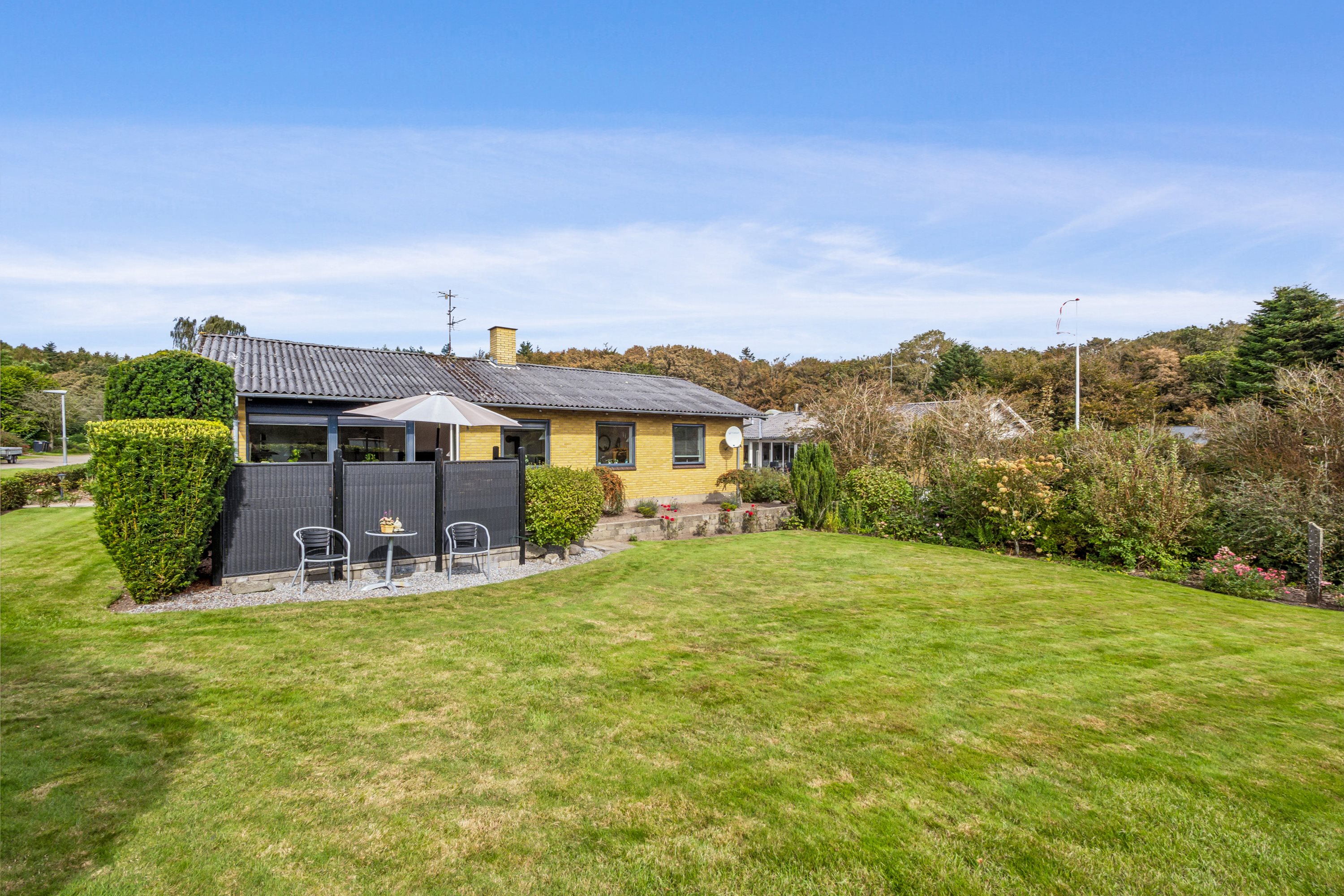 Fremhævet ejendom 1 billede i fuldskærmstilstand. Billede af Skovkrogen 2, Vejerslev, 7980 Vils